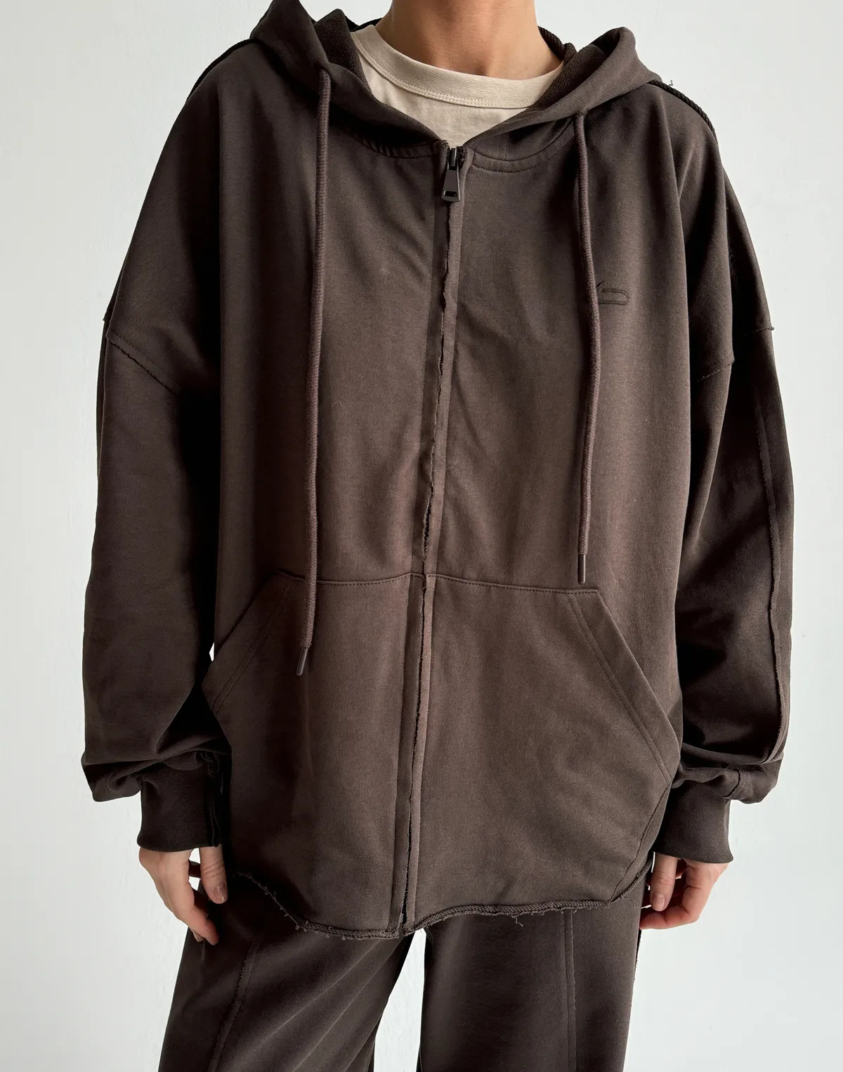 Зіпер оверсайз з декоративними швами, шоколад - Фото 1