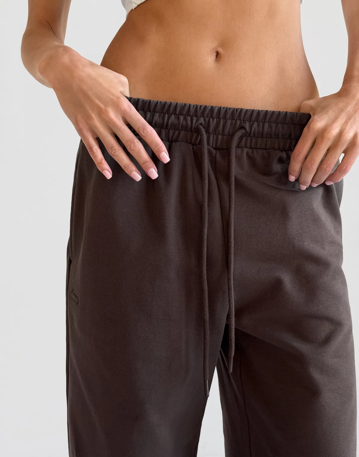 Джогери весняні вільного крою зі шнурком, шоколад - Фото 6