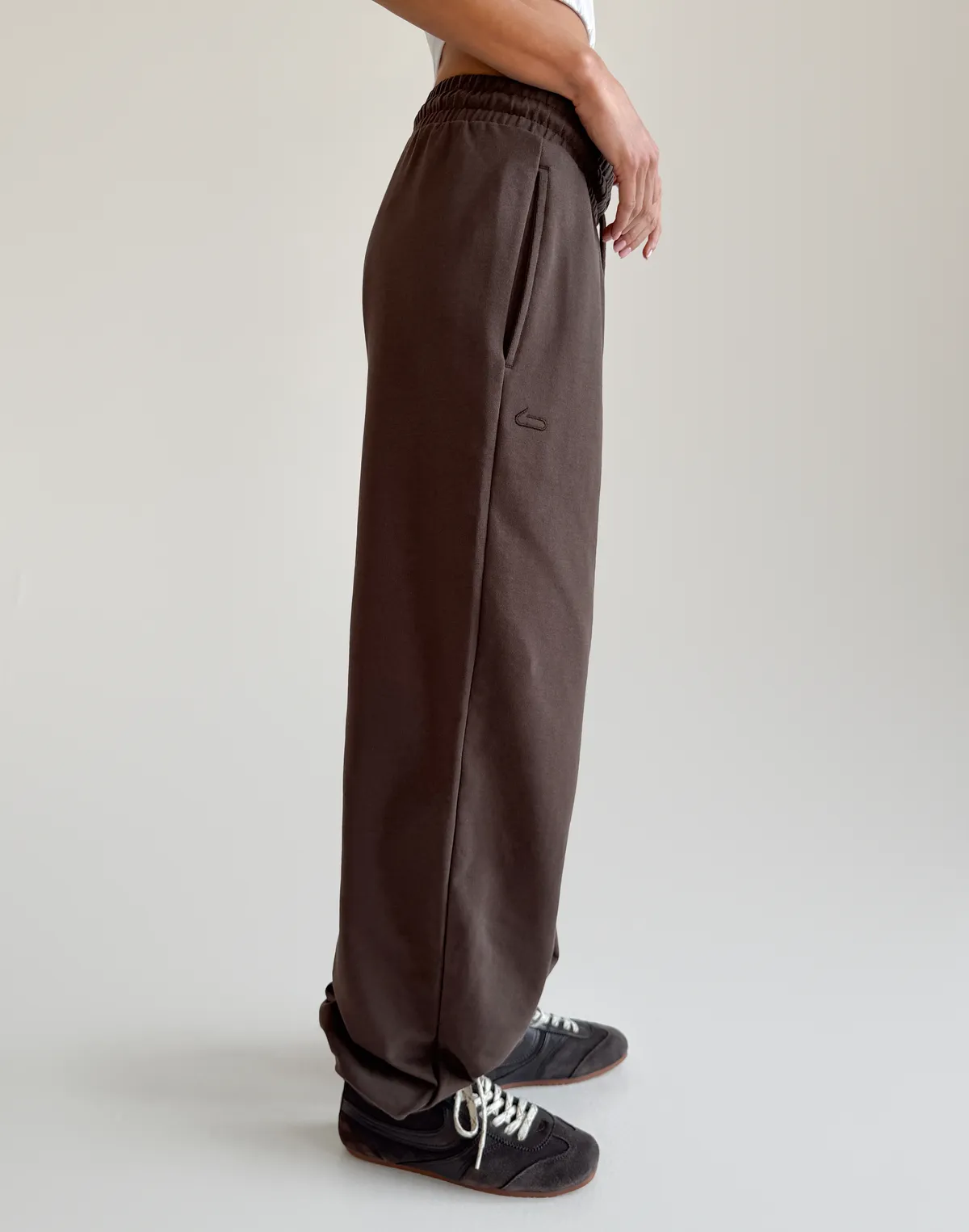 Джогери весняні вільного крою зі шнурком, шоколад - Фото 5