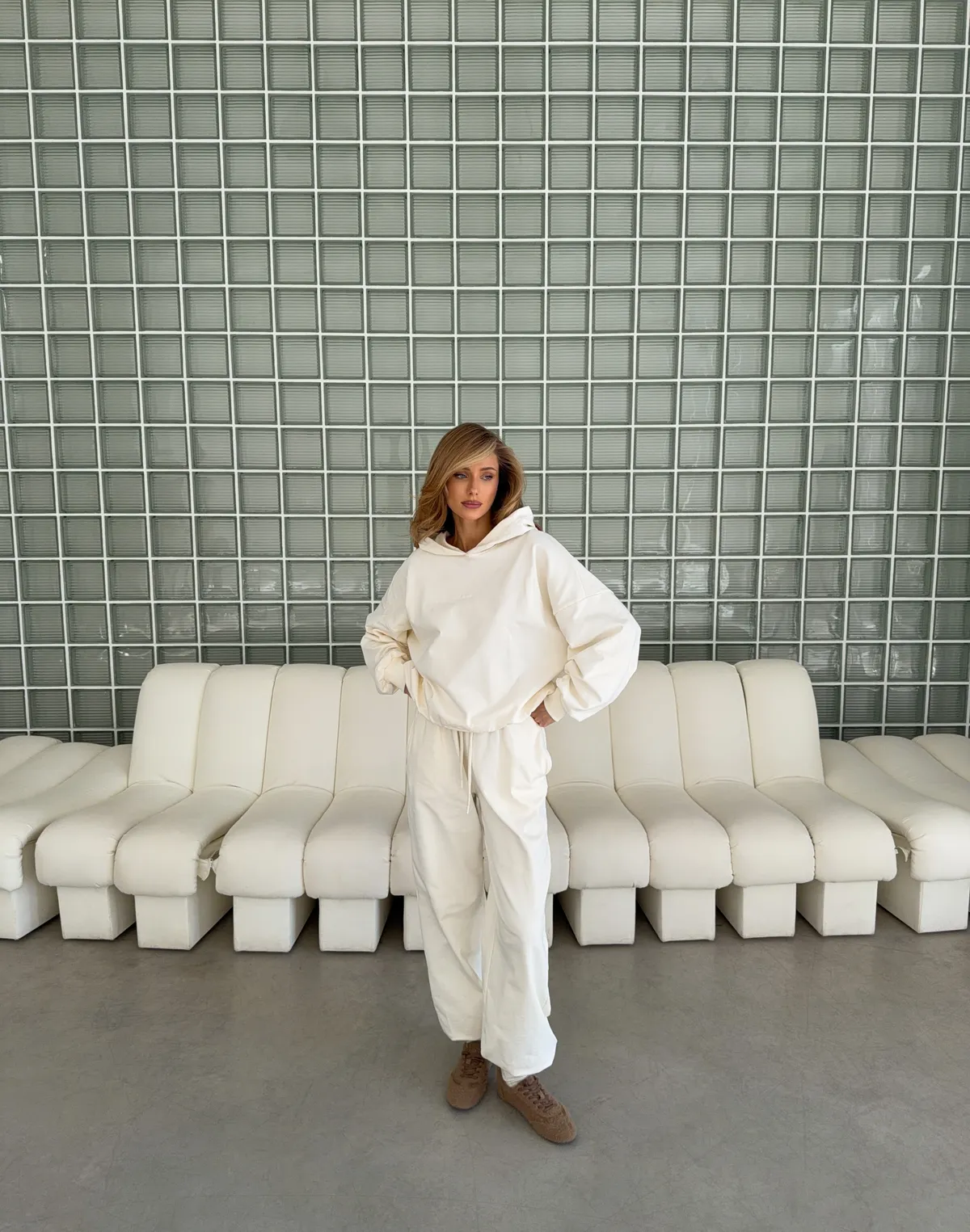 Худі весняний стандартний вкорочений, екрю - Фото 3