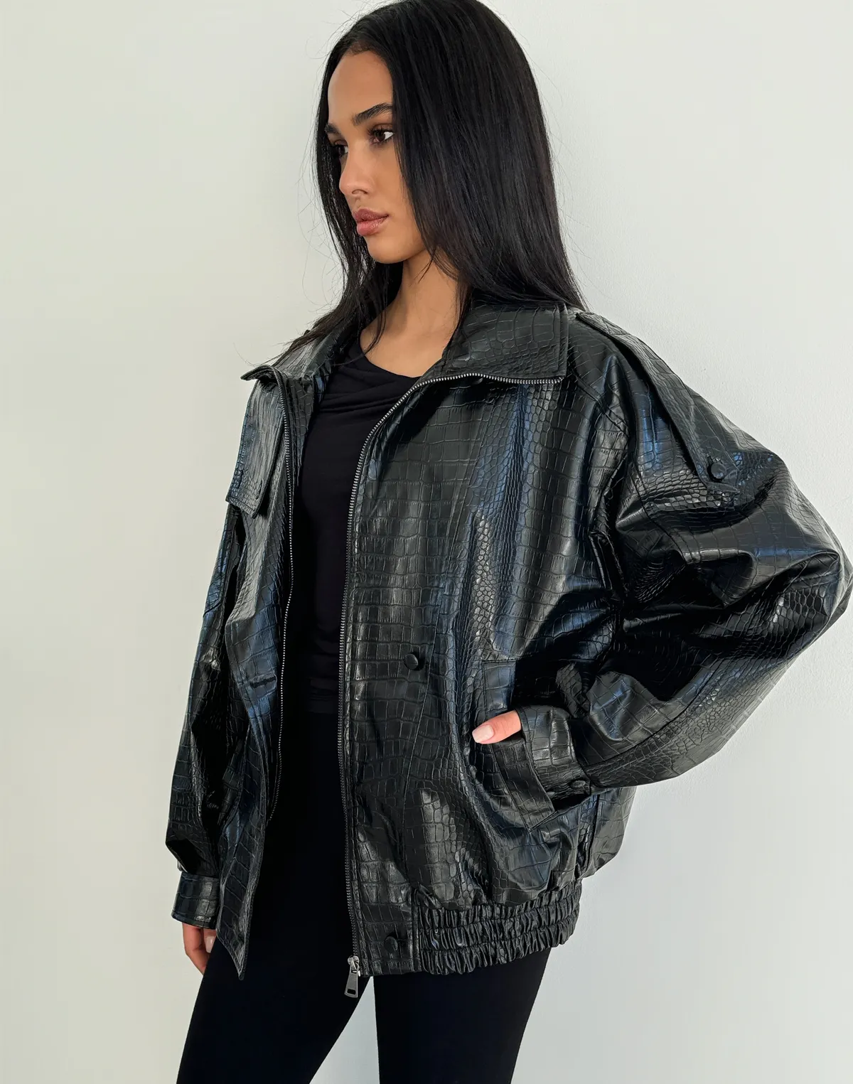 Куртка з екошкіри з ефектом рептилії, чорна - Фото 6