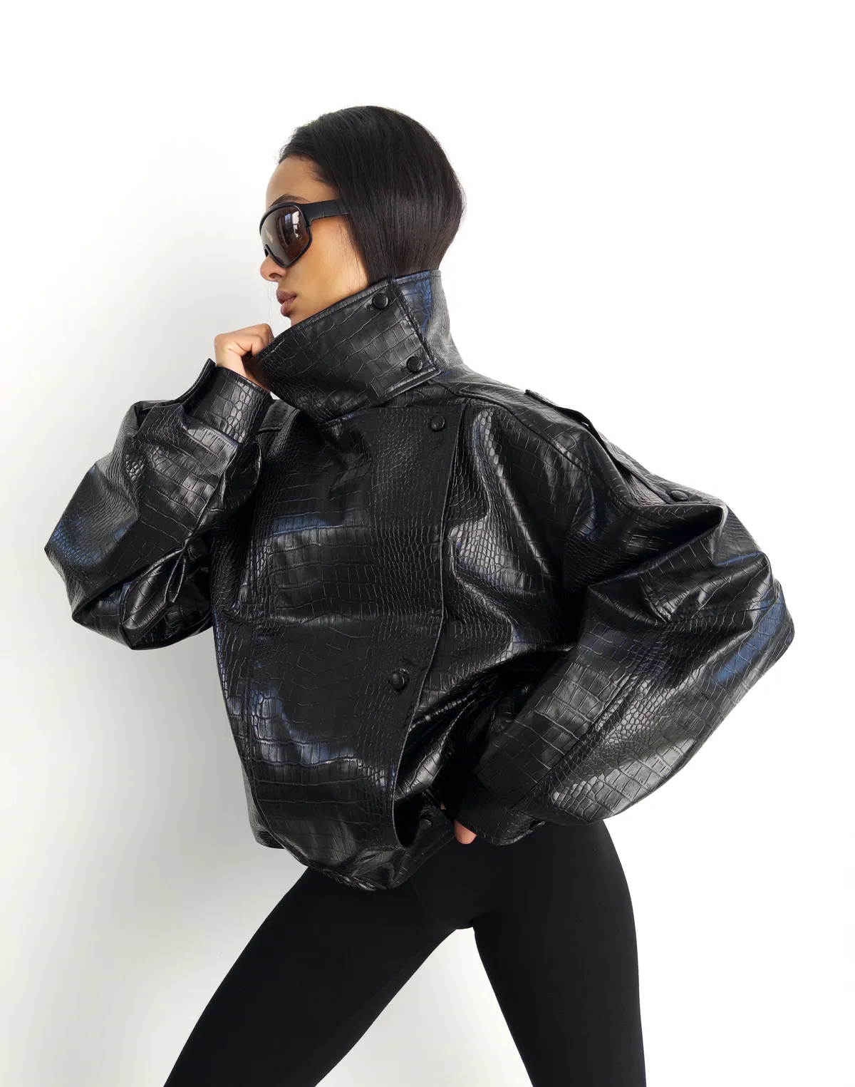 Куртка з екошкіри з ефектом рептилії, чорна - Фото 1