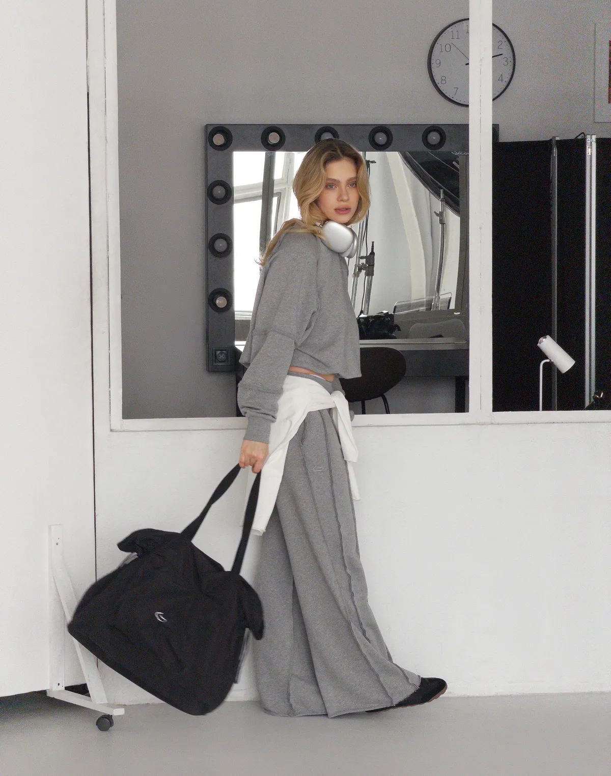 Штани спортивні прямі з декоративними швами, сірий меланж - Фото 7