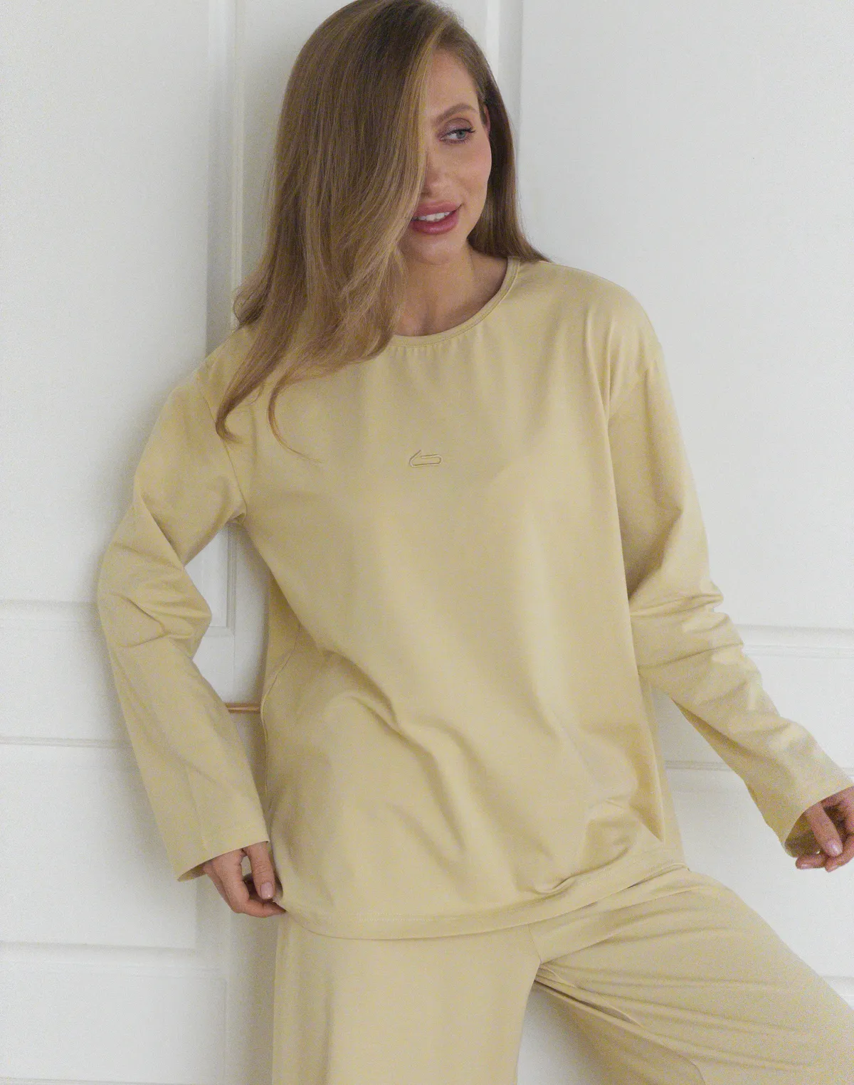 Піжамний лонгслів з ніжної бавовняної тканини, пісочний - Фото 6