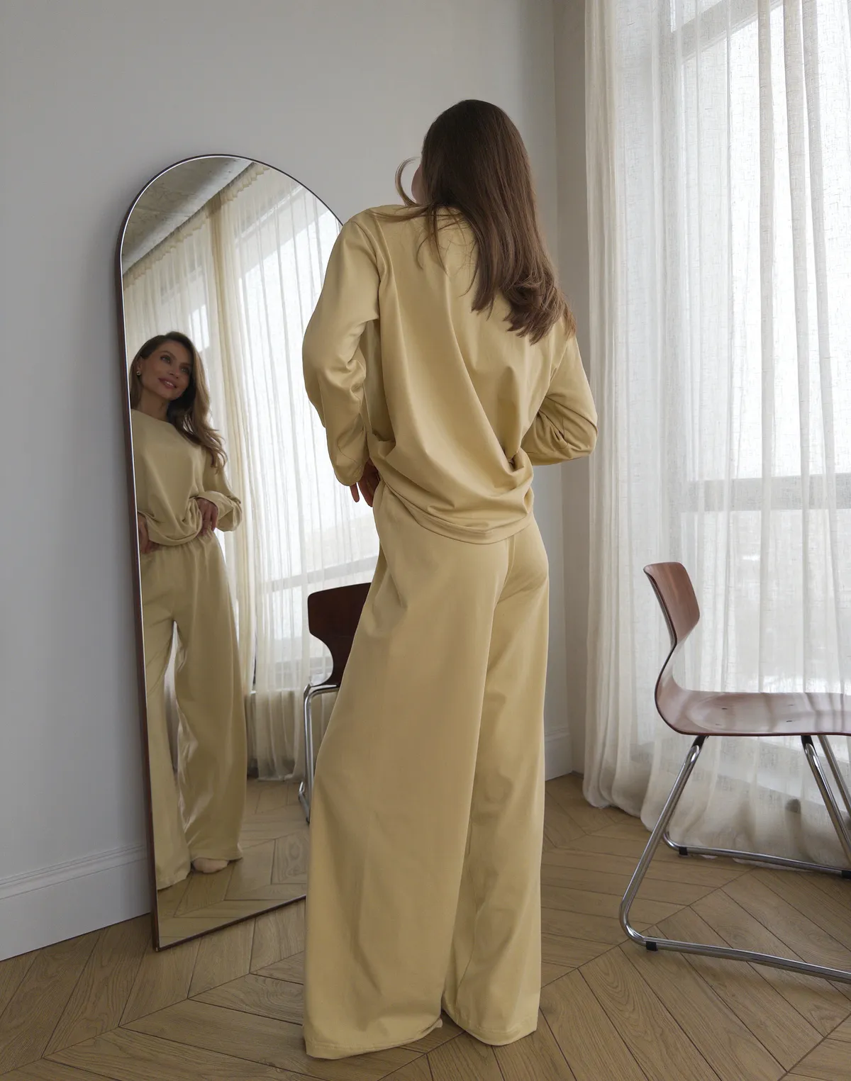 Комплект піжамний з ніжної бавовняної тканини лонгслів та штани, пісочні - Фото 3