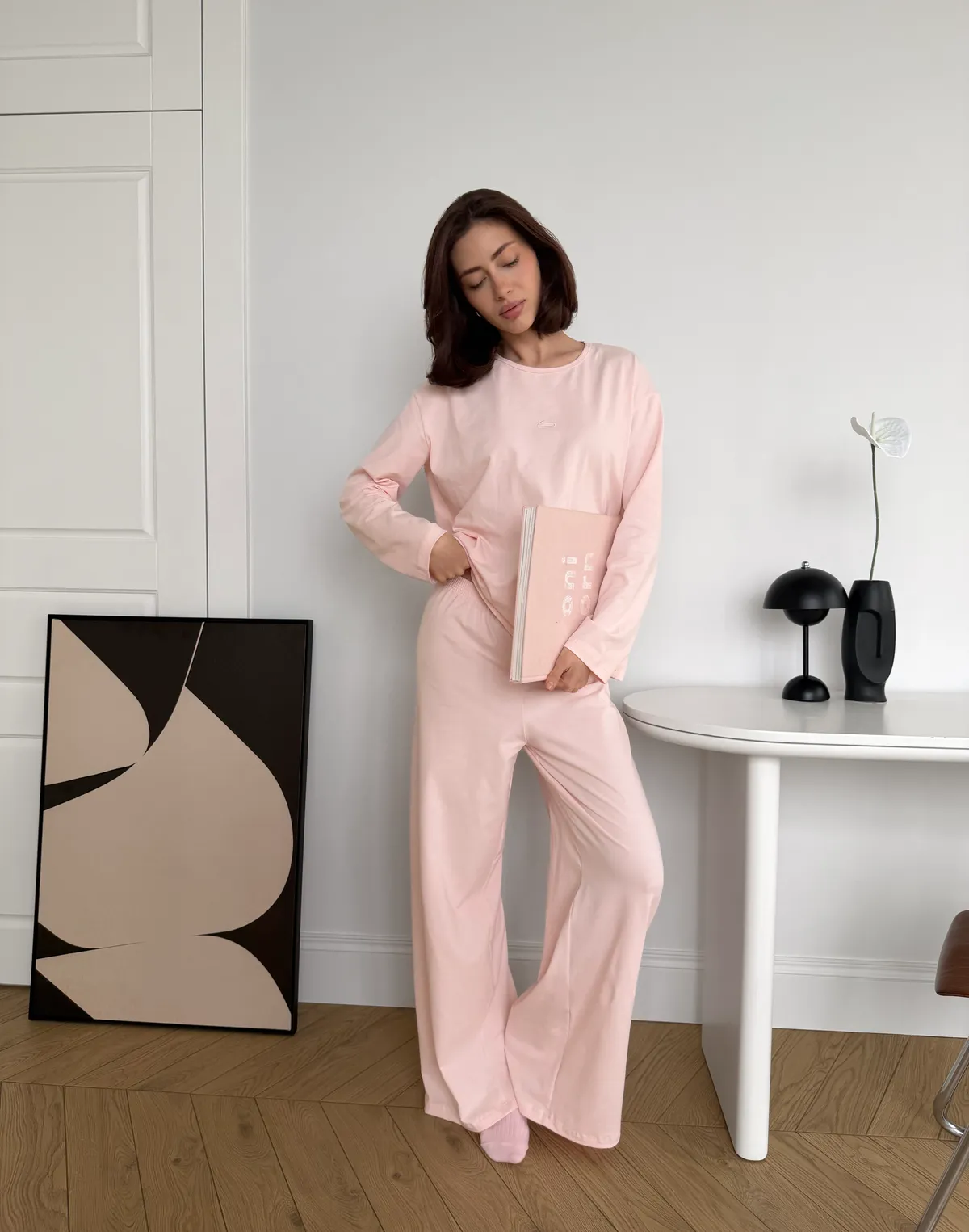 Комплект піжамний з ніжної бавовняної тканини лонгслів та штани, ніжно-рожеві - Фото 3