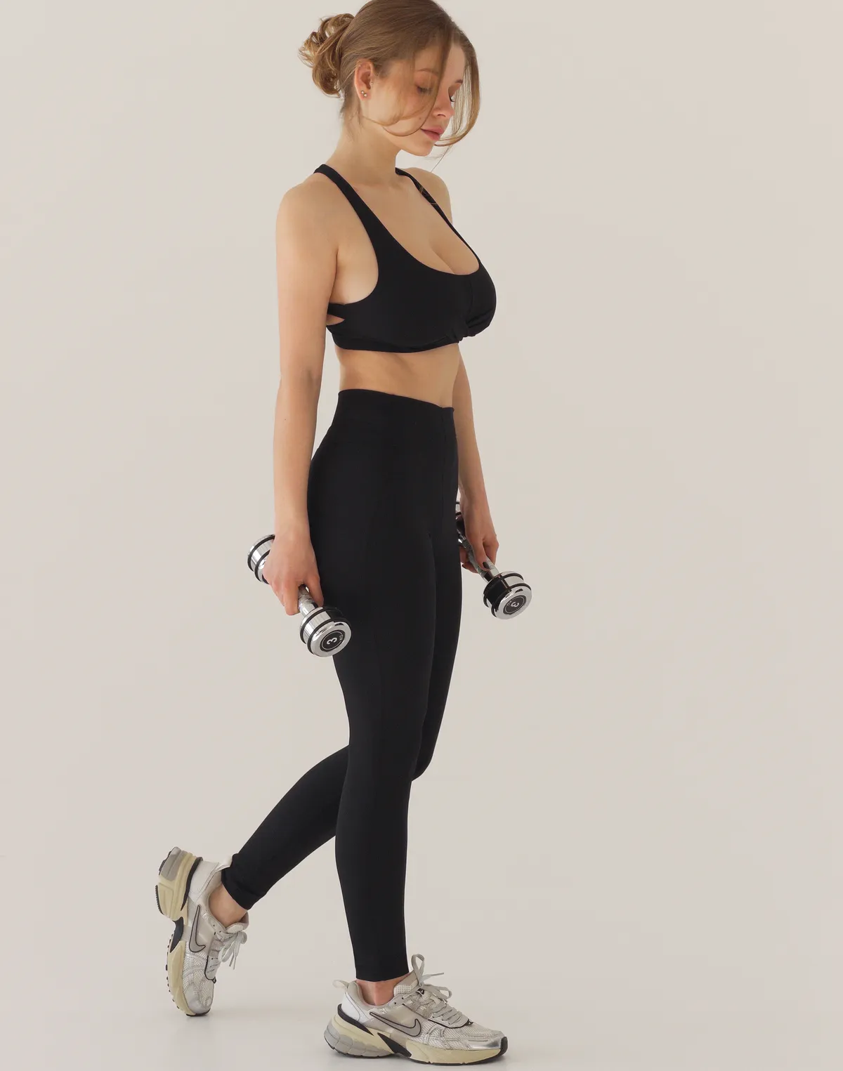 Лосини спортивні з високою посадкою та поясом зі швами у рубчик, чорний - Фото 3