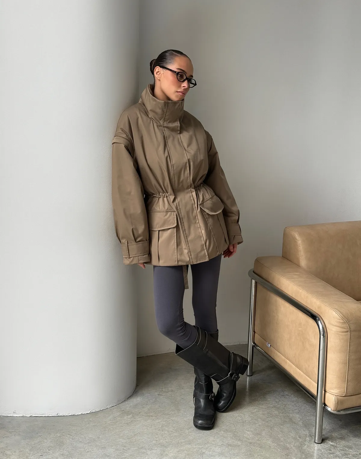 Куртка-трансформер з відстібними рукавами, кава з молоком - Фото 7