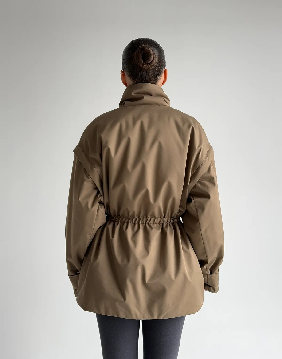 Куртка-трансформер з відстібними рукавами, кава з молоком - Фото 2