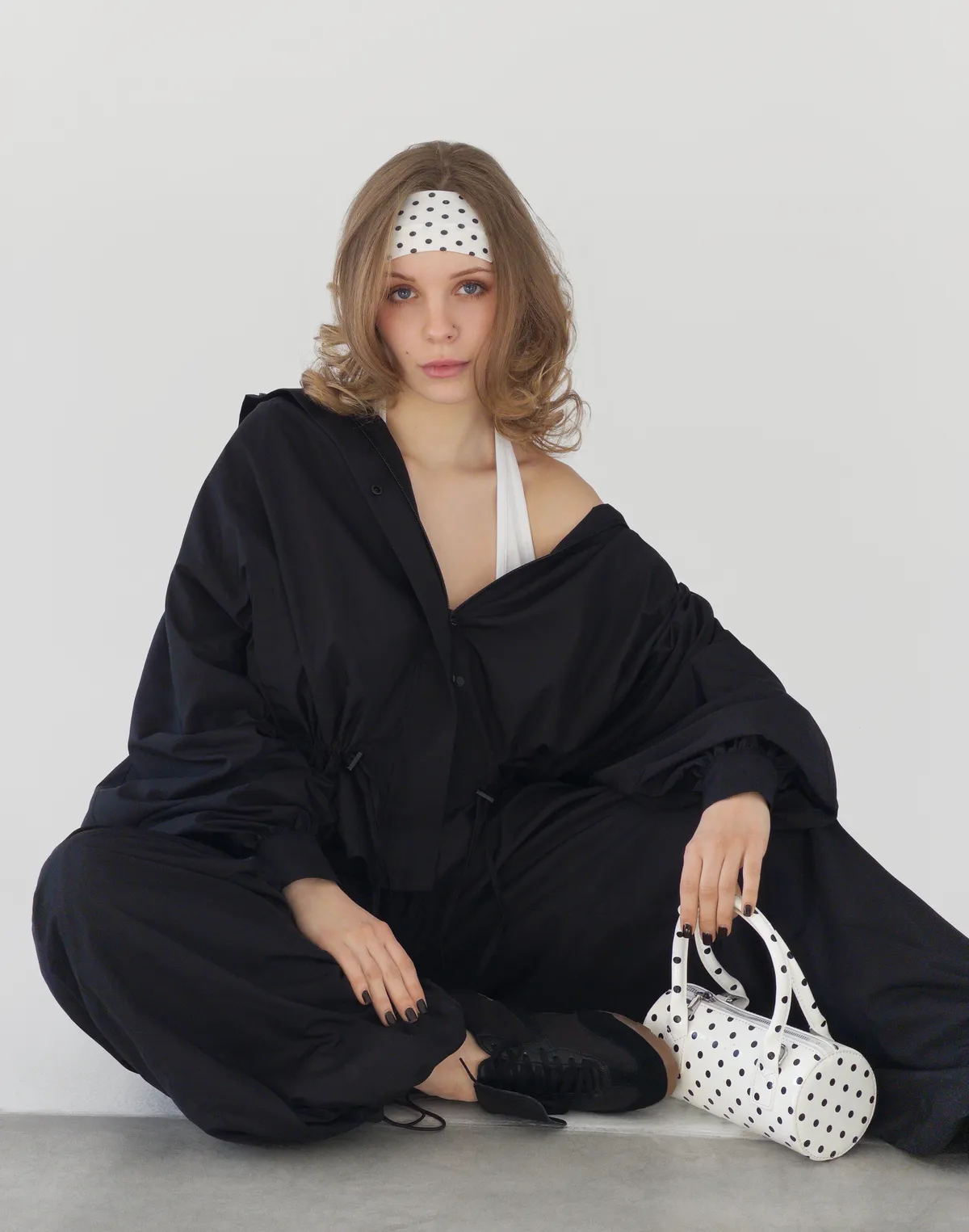 Зіпер з плащової тканини із затяжками, чорний - Фото 3