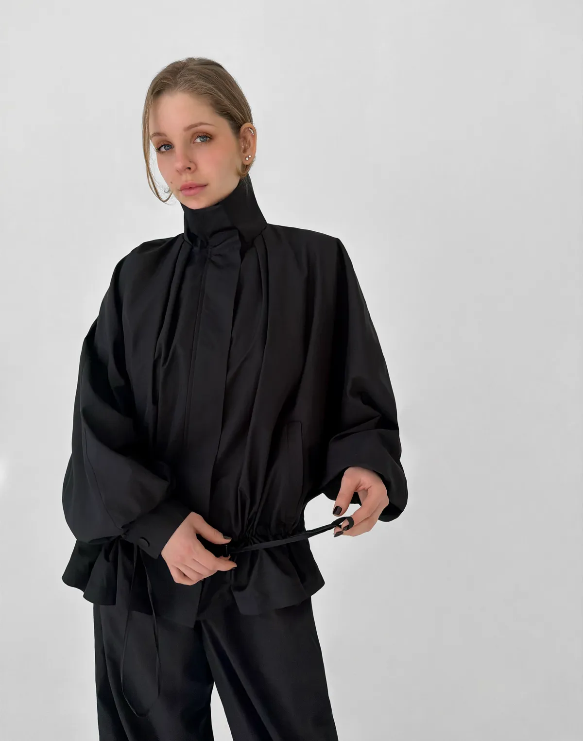 Зіпер з плащової тканини із затяжками, чорний - Фото 4