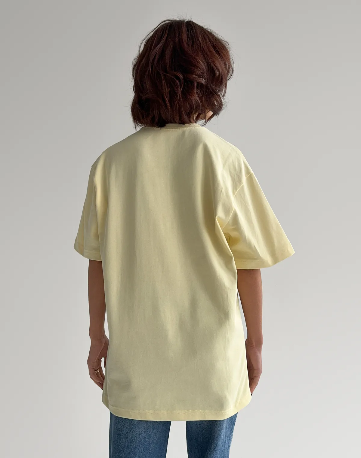 Футболка вільного крою жіноча зі супер щільного котону з логотипом, світло-жовта - Фото 2