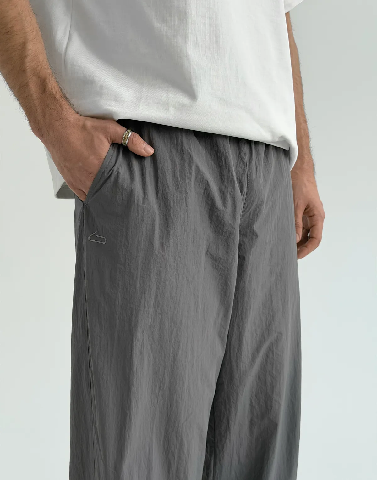 Джогери чоловічі з плащової тканини, графіт - Фото 5