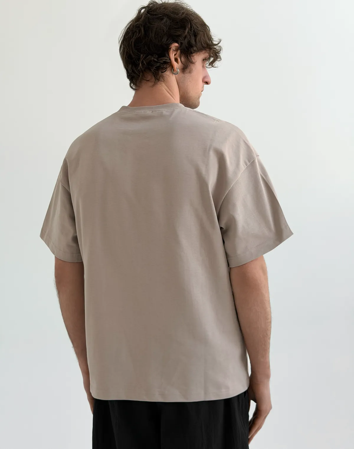 Футболка чоловіча оверсайз зі супер щільного котону з логотипом, холодний беж - Фото 2