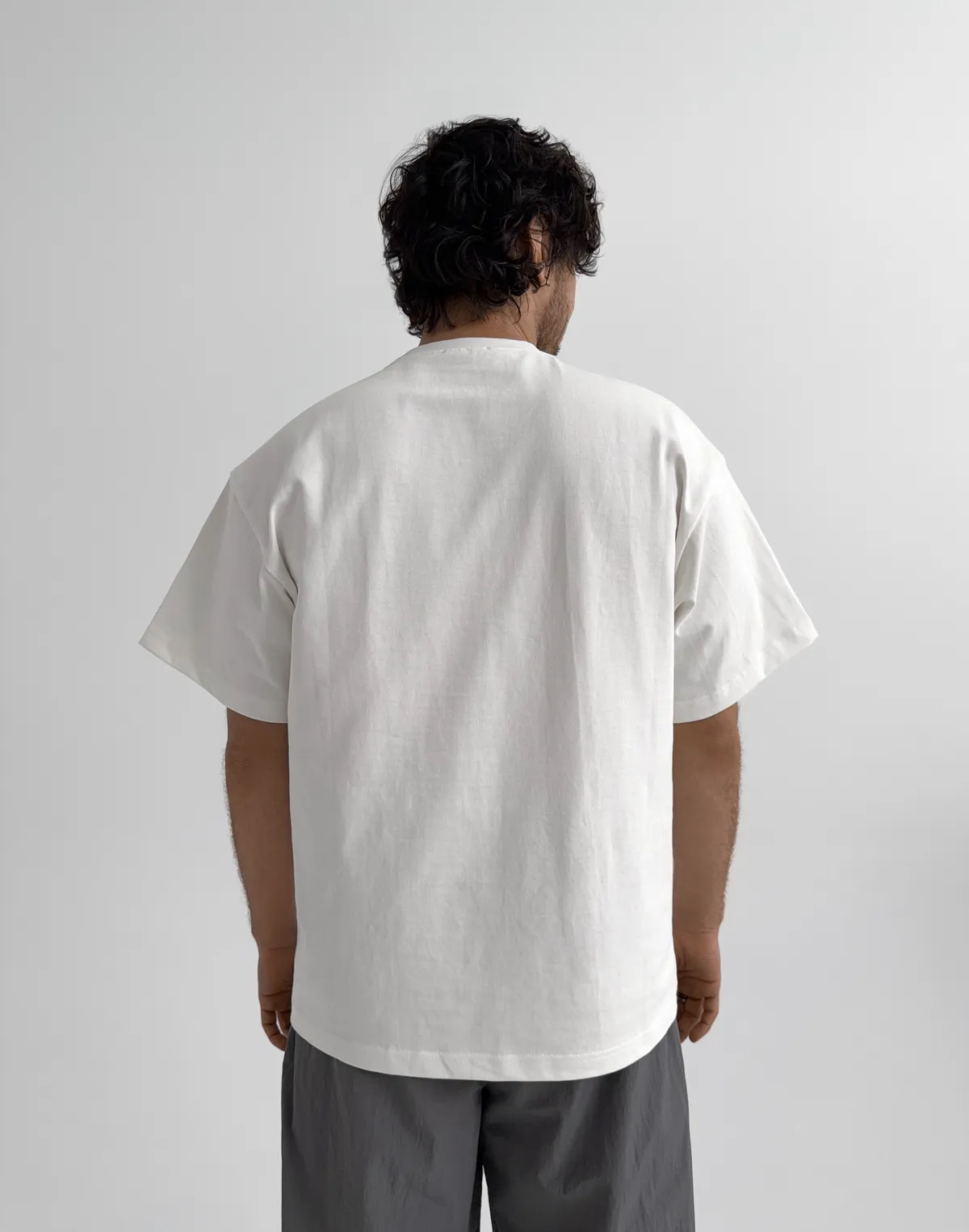 Футболка чоловіча оверсайз зі супер щільного котону з логотипом, екрю - Фото 2