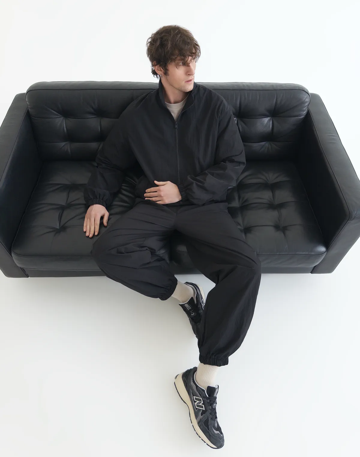 Джогери чоловічі з плащової тканини, чорні - Фото 3