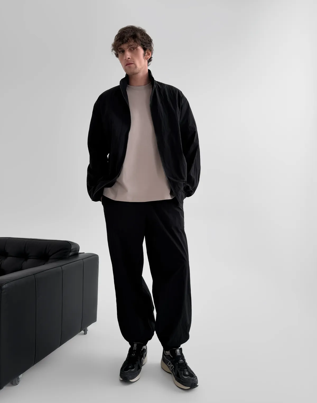 Комплект чоловічій з плащової тканини зіпер та джогери, чорні - Фото 3