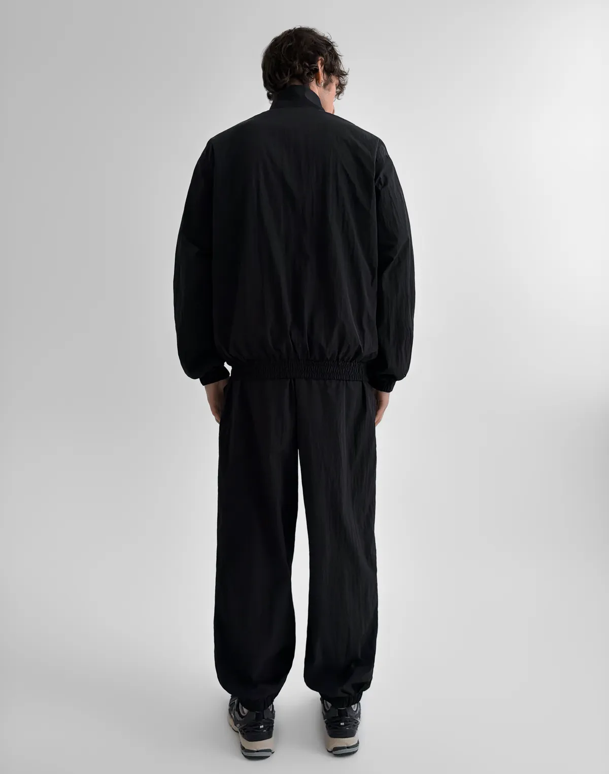 Комплект чоловічій з плащової тканини зіпер та джогери, чорні - Фото 2