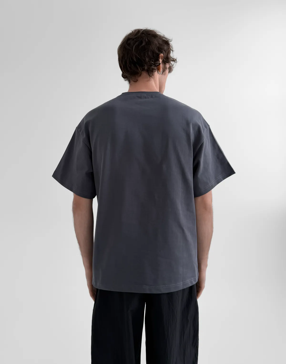 Футболка чоловіча оверсайз зі супер щільного котону з логотипом, графітова - Фото 2