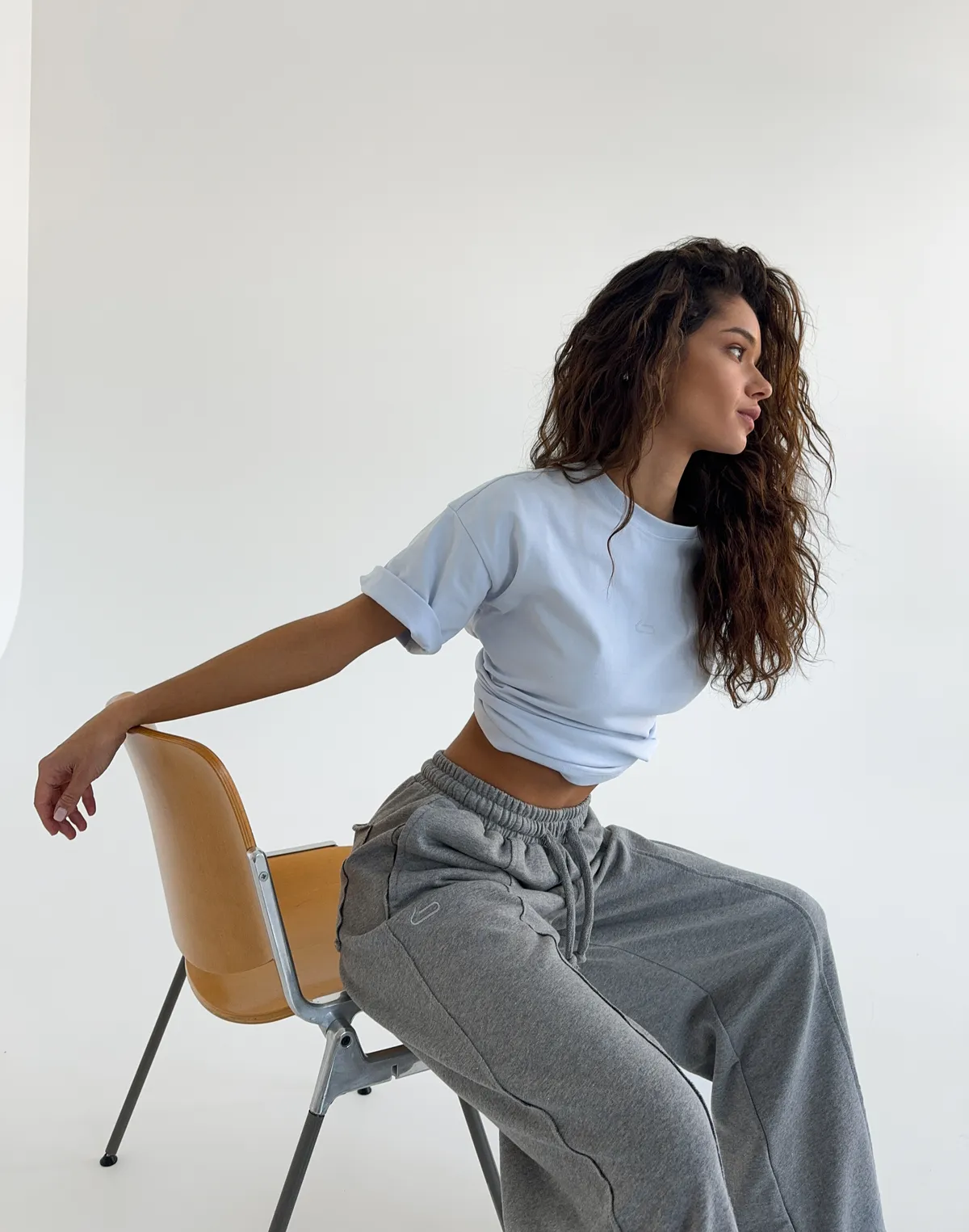 Футболка жіноча зі супер щільного котону оверсайз з логотипом, холодний блакитний - Фото 3