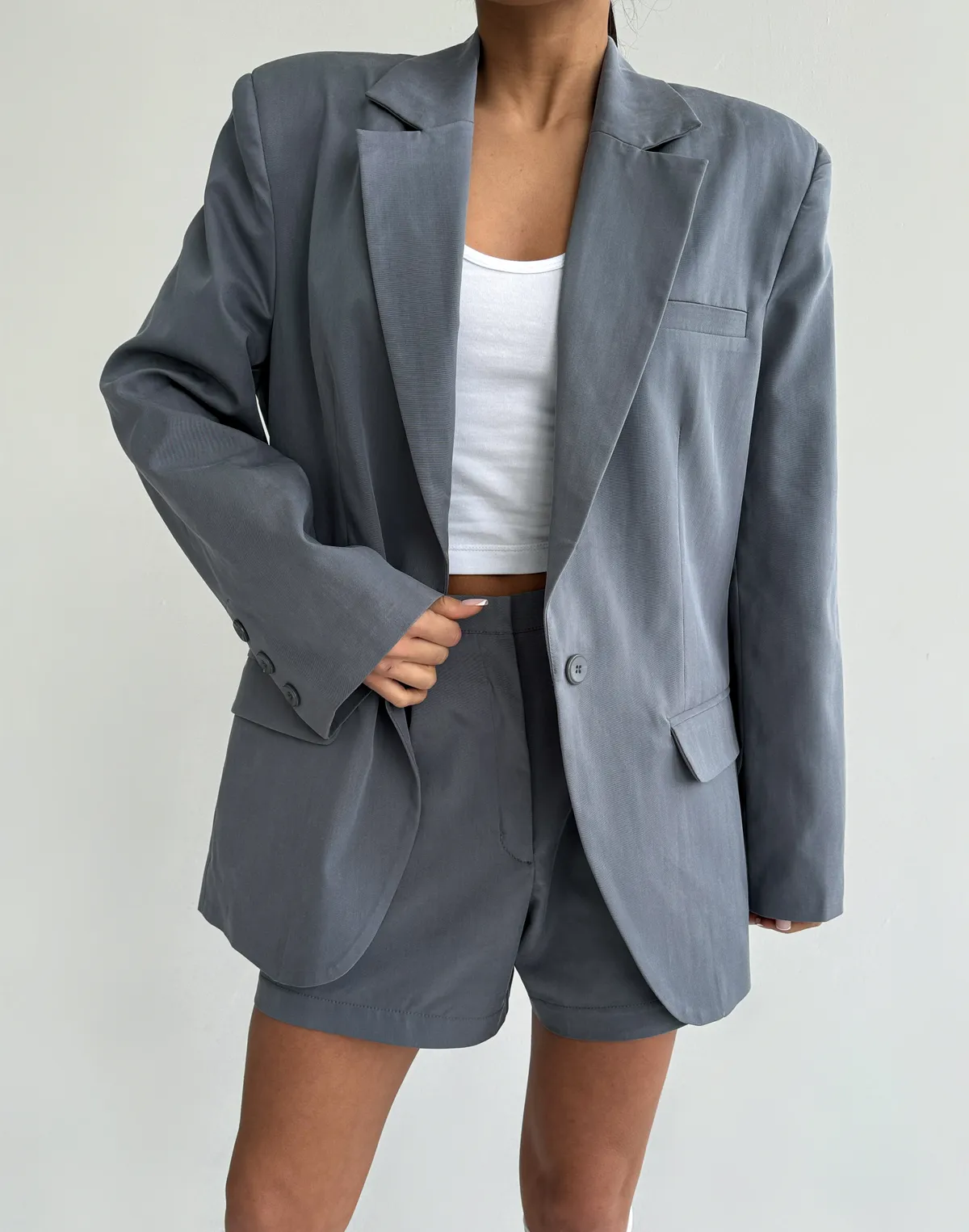 Шорти текстильні базові з високою посадкою, сірі - Фото 7