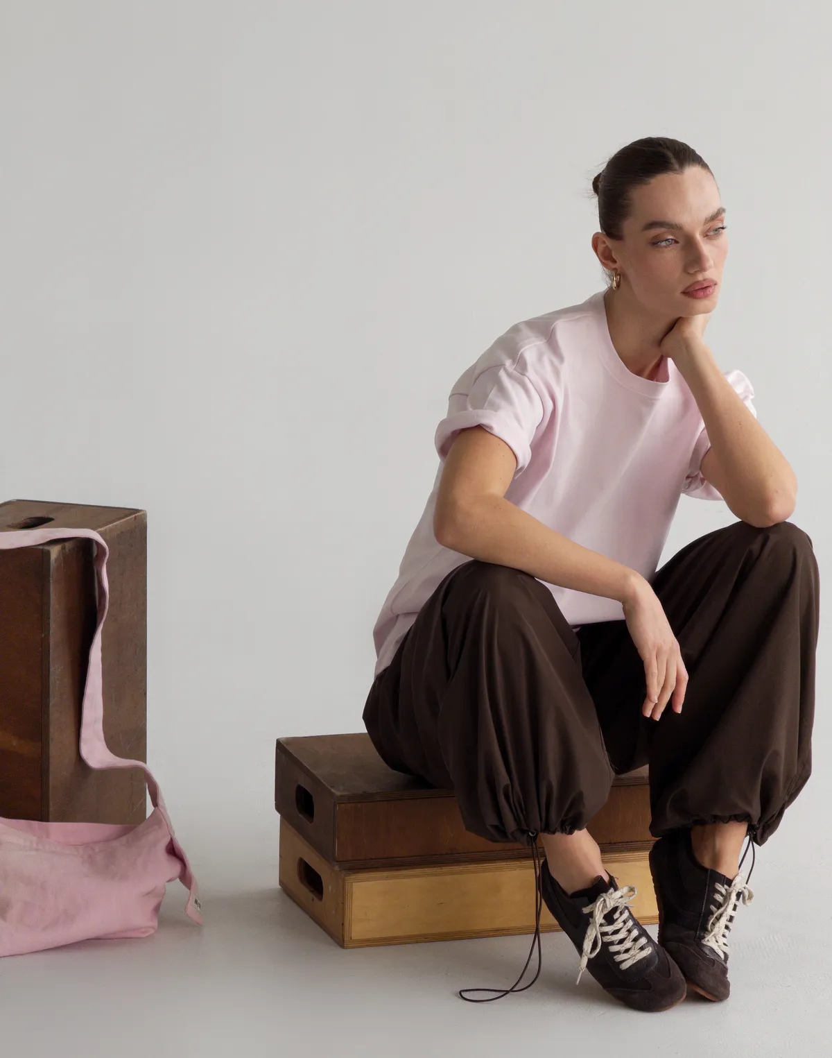 Футболка жіноча зі супер щільного котону оверсайз з логотипом, рожева - Фото 8