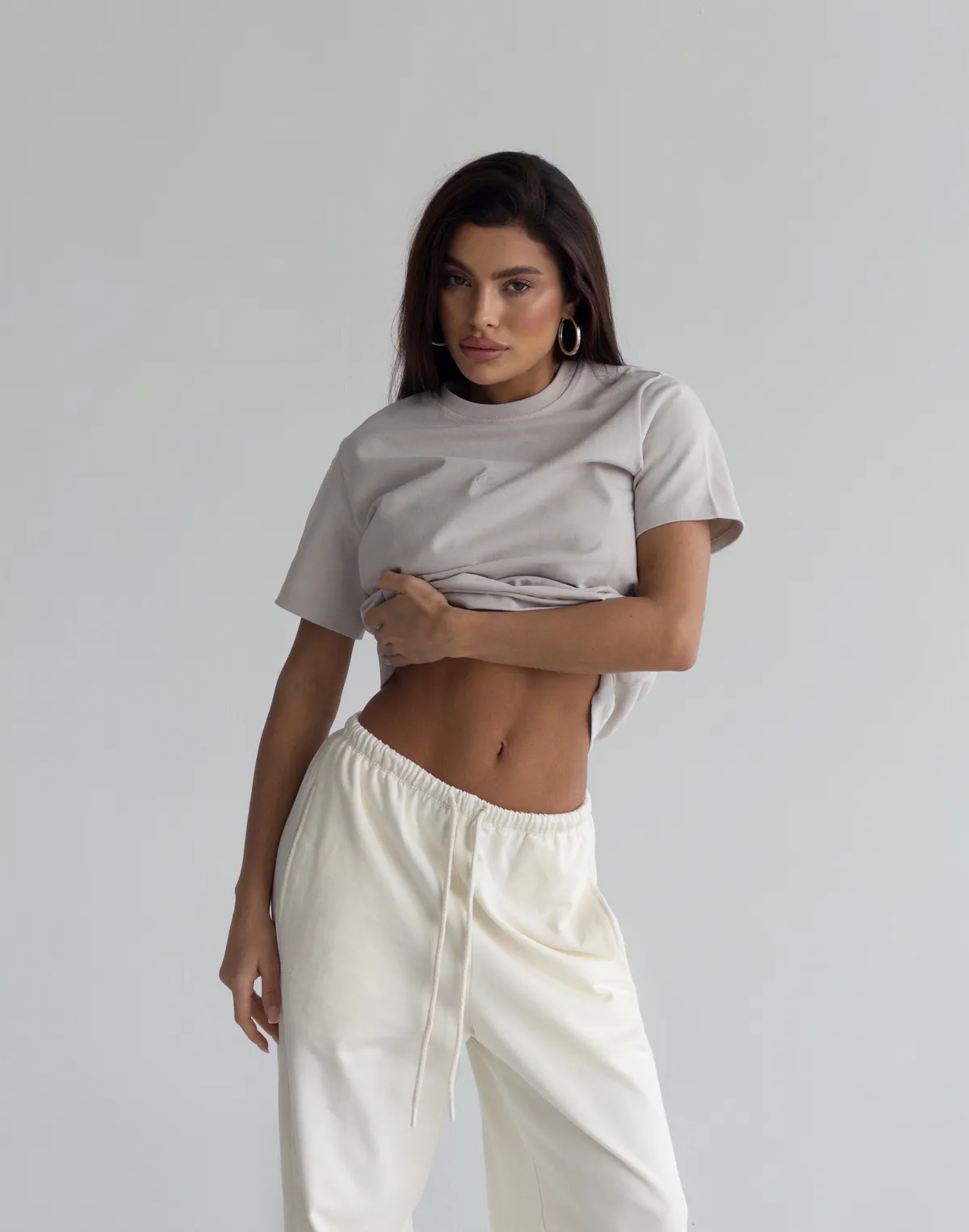 Футболка базова жіноча зі супер щільного котону з логотипом, класичний беж - Фото 5