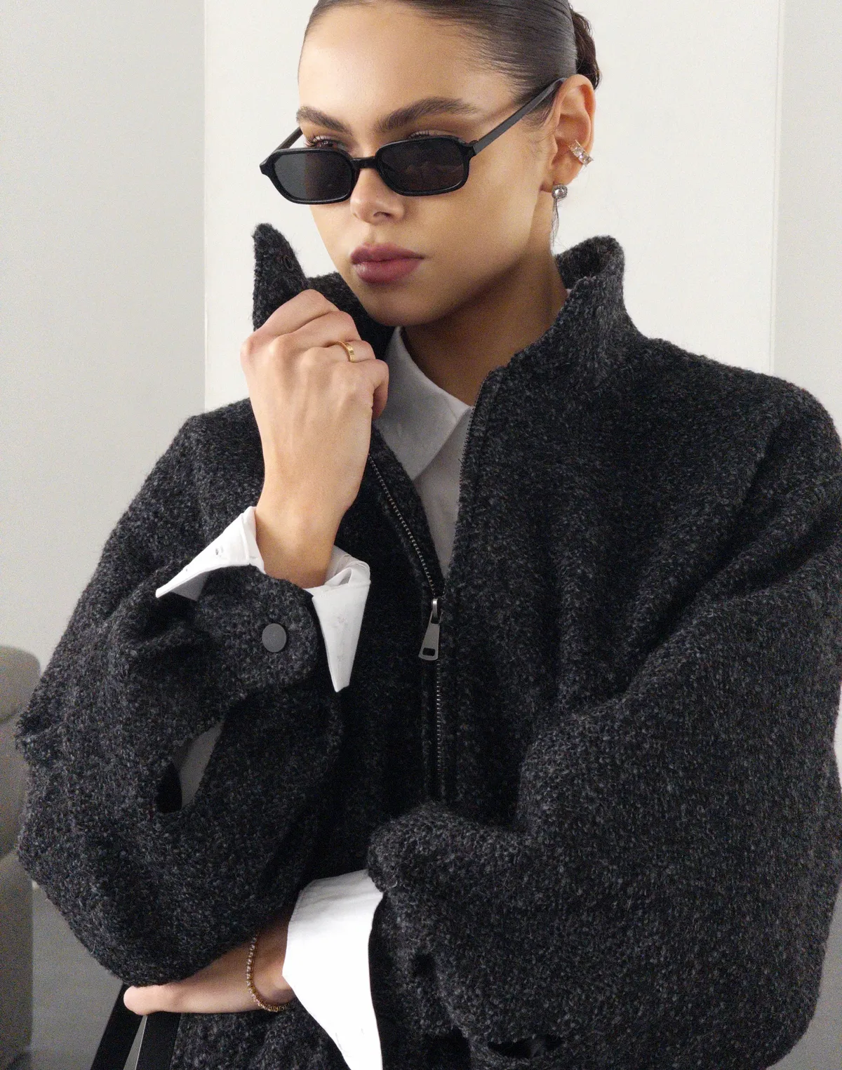 Вкорочена куртка з пальтової тканини, чорна - Фото 4