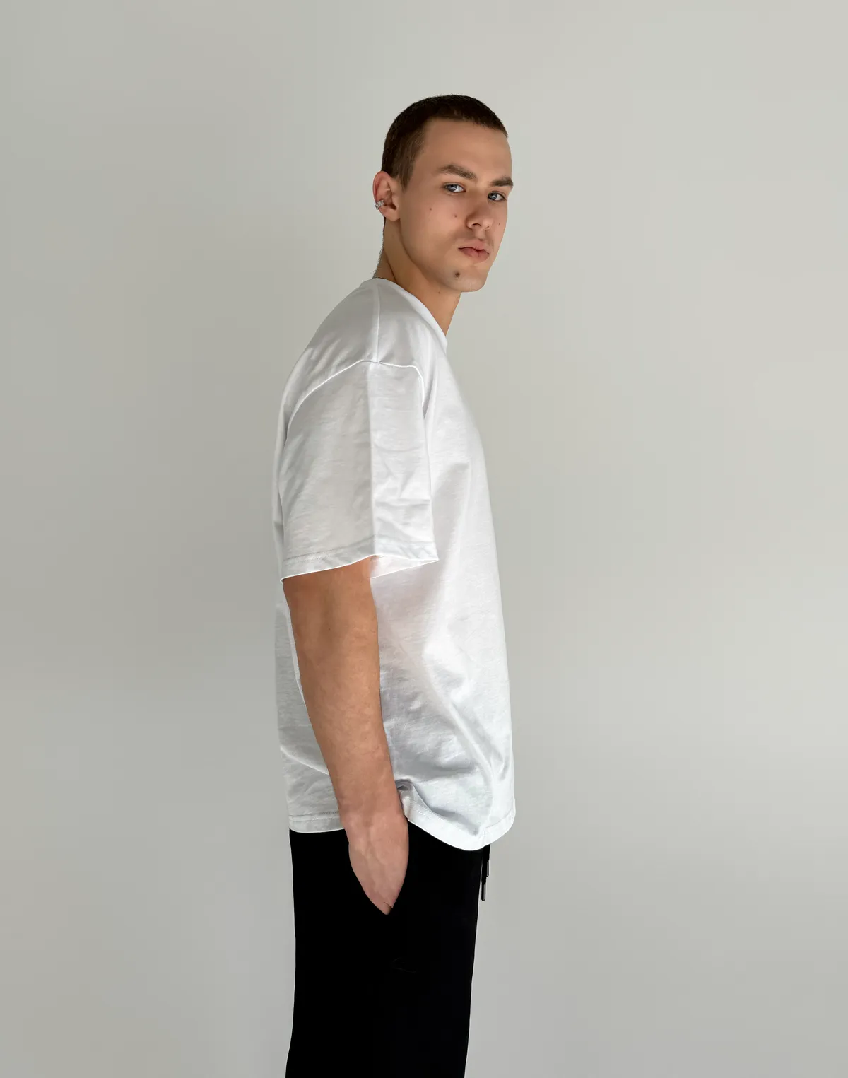 Футболка чоловіча оверсайз середньої щільності, біла - Фото 7