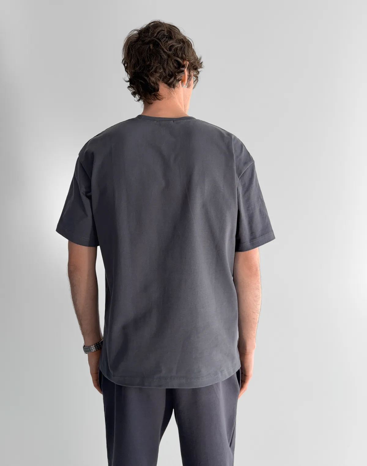 Футболка чоловіча базова зі супер щільного котону з логотипом, графітова - Фото 2