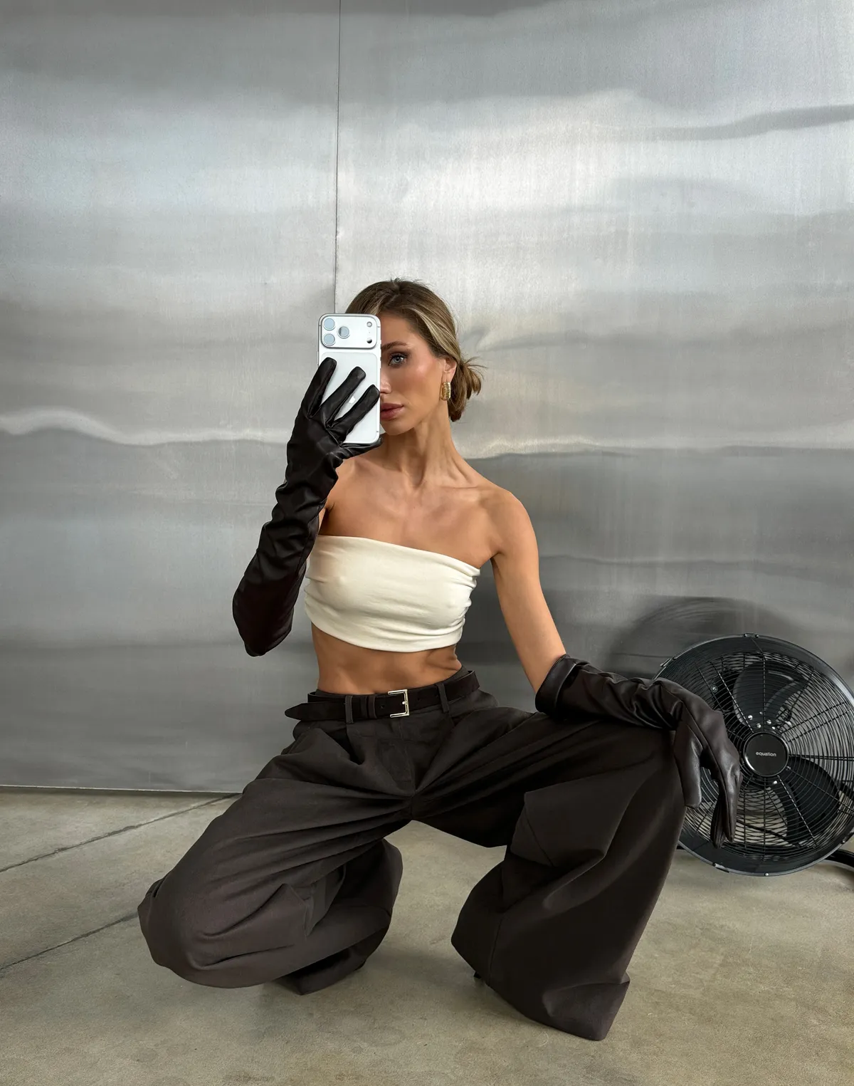 Базові штани з котону вільного крою, шоколадні - Фото 4