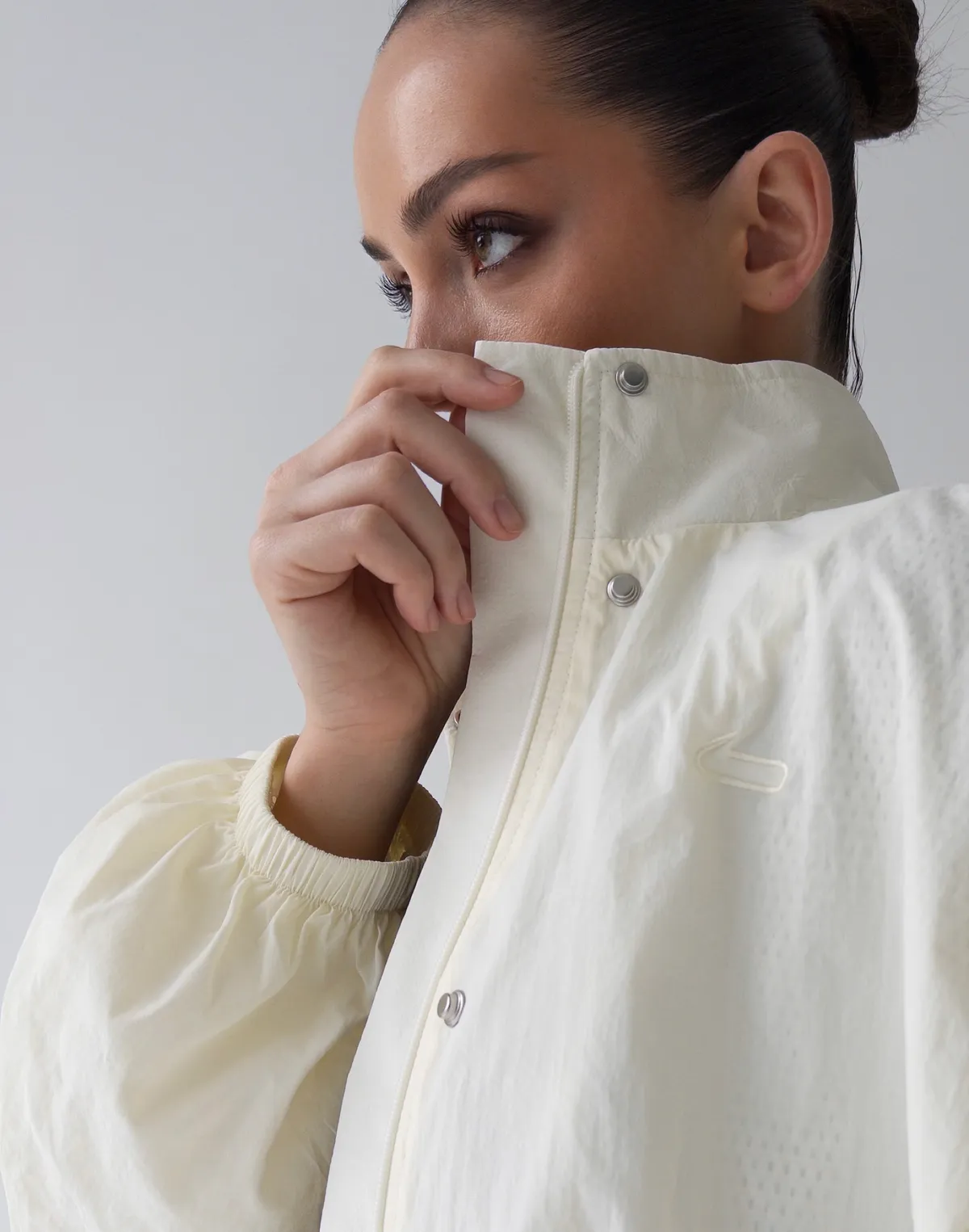 Зіпер вільного крою з плащової тканини з ефектом пом'ятості, шампань - Фото 7