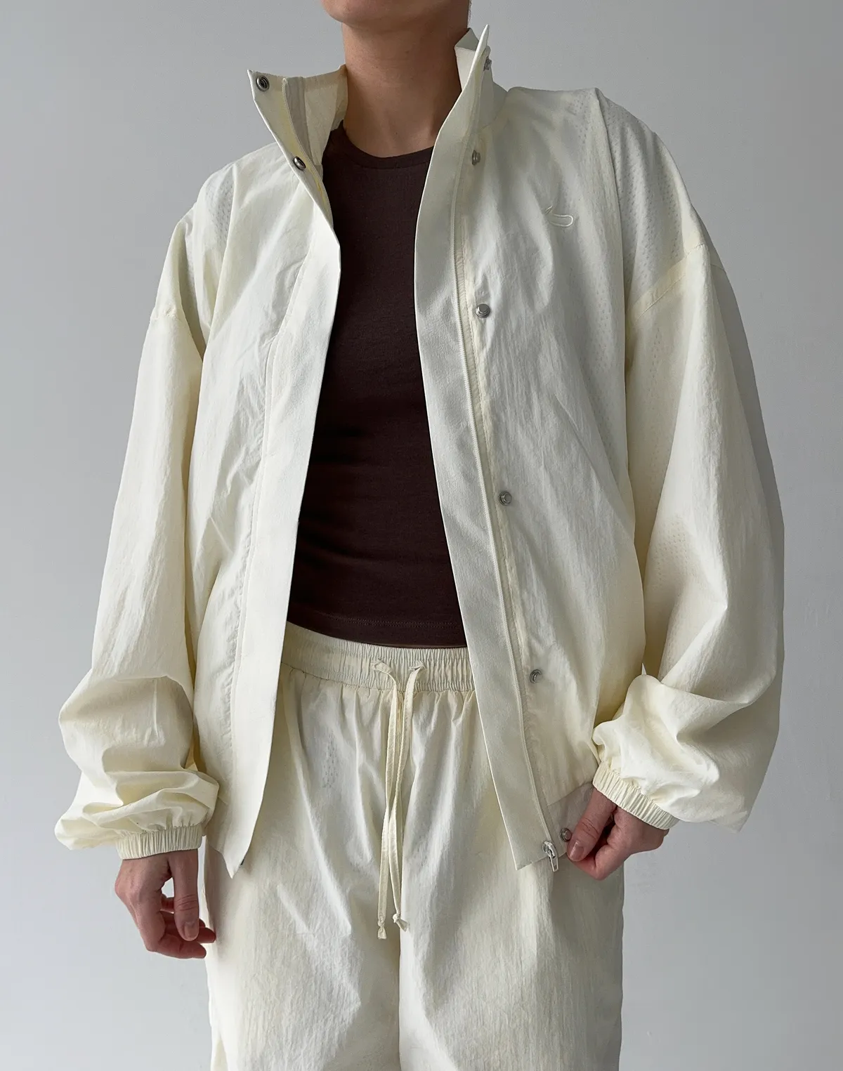 Зіпер вільного крою з плащової тканини з ефектом пом'ятості, шампань - Фото 1