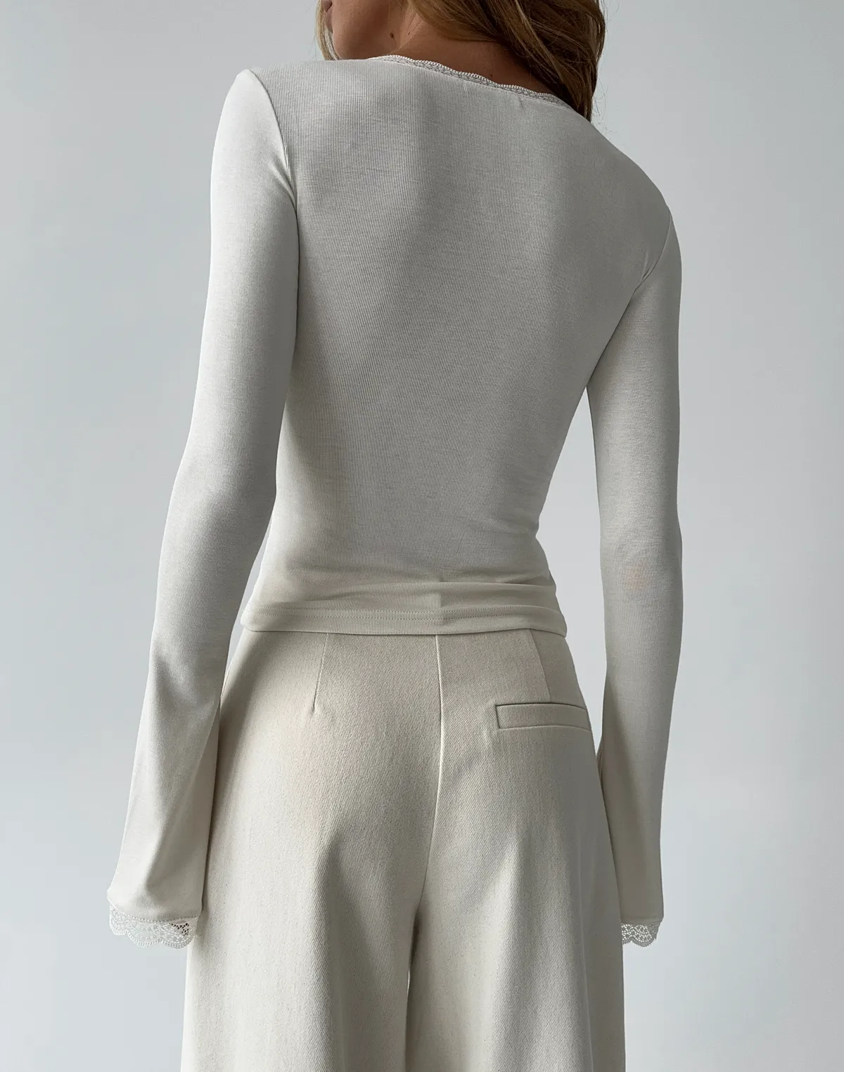 Лонглів з мереживом та рукавом-кльош, холодний шампань - Фото 2