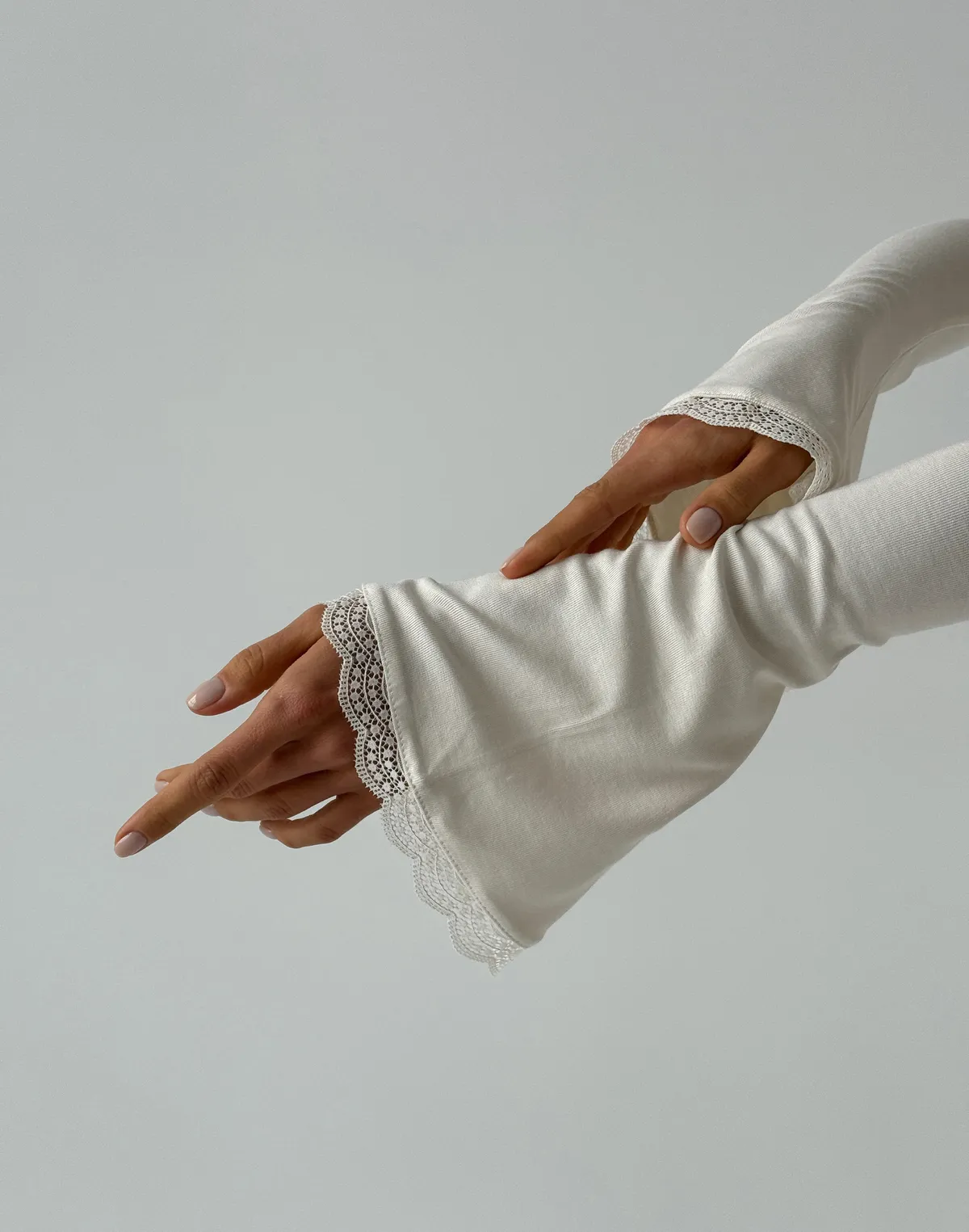 Лонглів з мереживом та рукавом-кльош, холодний шампань - Фото 5