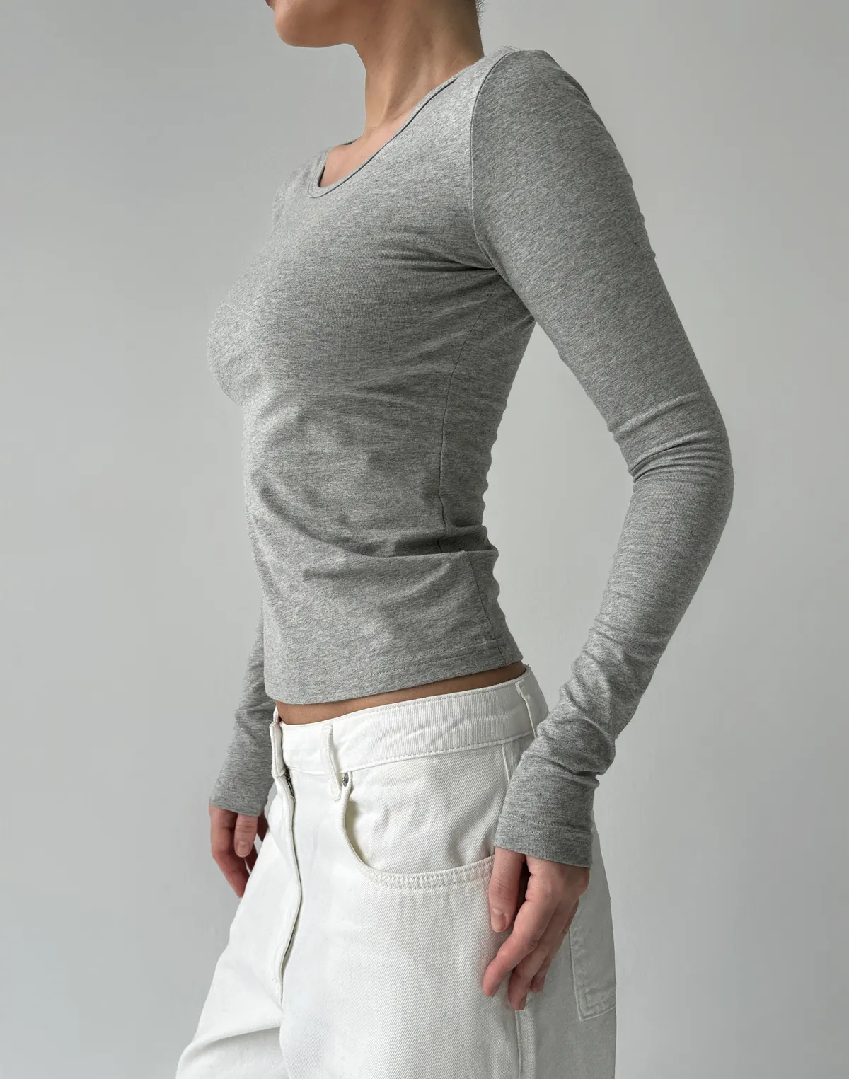 Лонгслів жіночий базовий по фігурі, сірий меланж - Фото 6