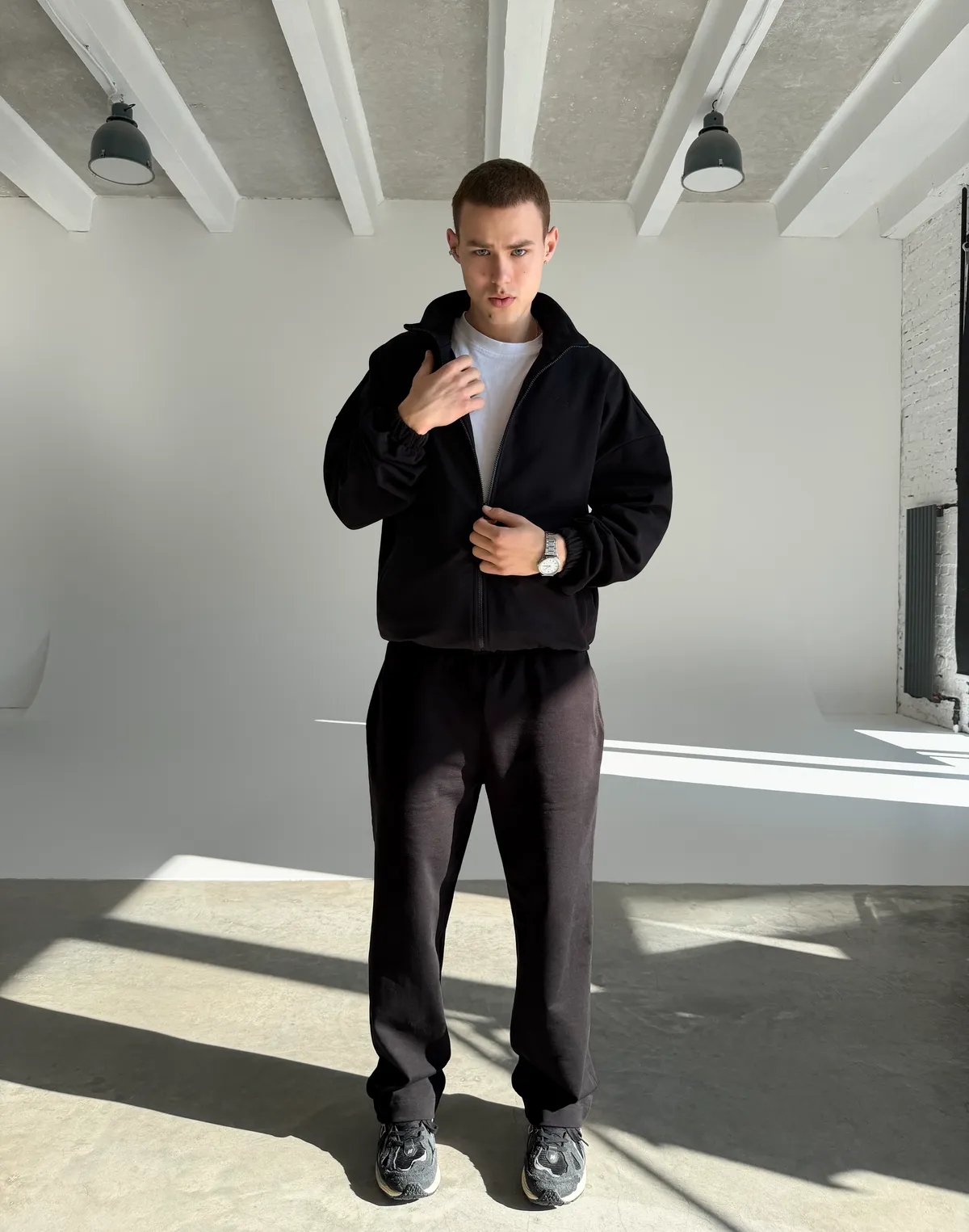 Кофта чоловіча весняна на блискавці, чорна - Фото 3