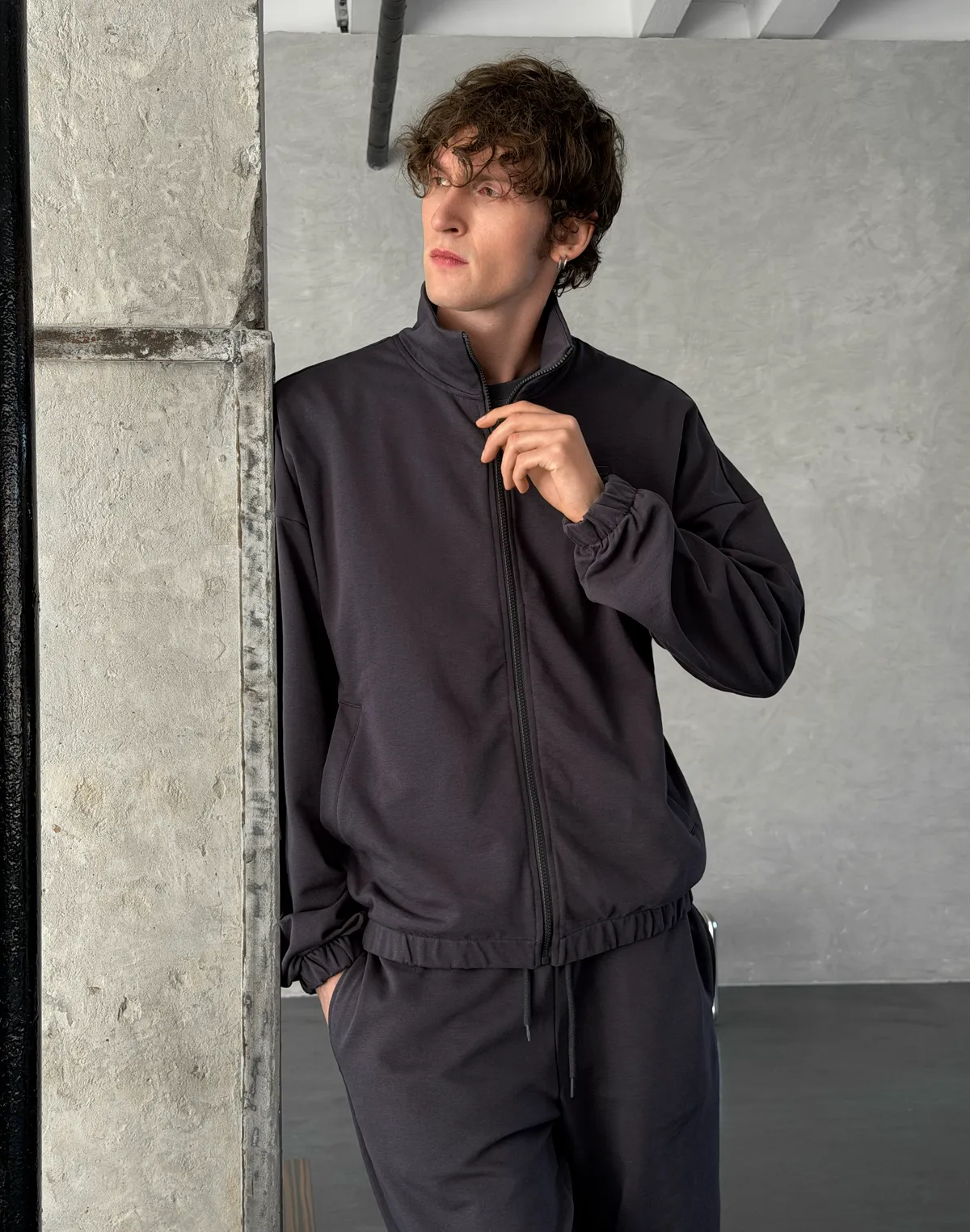 Кофта чоловіча весняна на блискавці, графіт - Фото 7