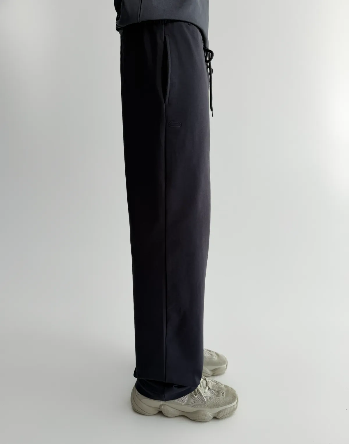 Штани прямі весняні чоловічі базові, графіт - Фото 7