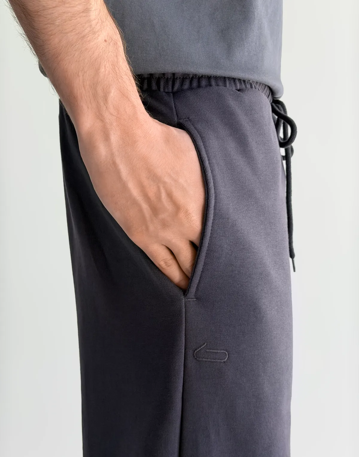 Штани прямі весняні чоловічі базові, графіт - Фото 5