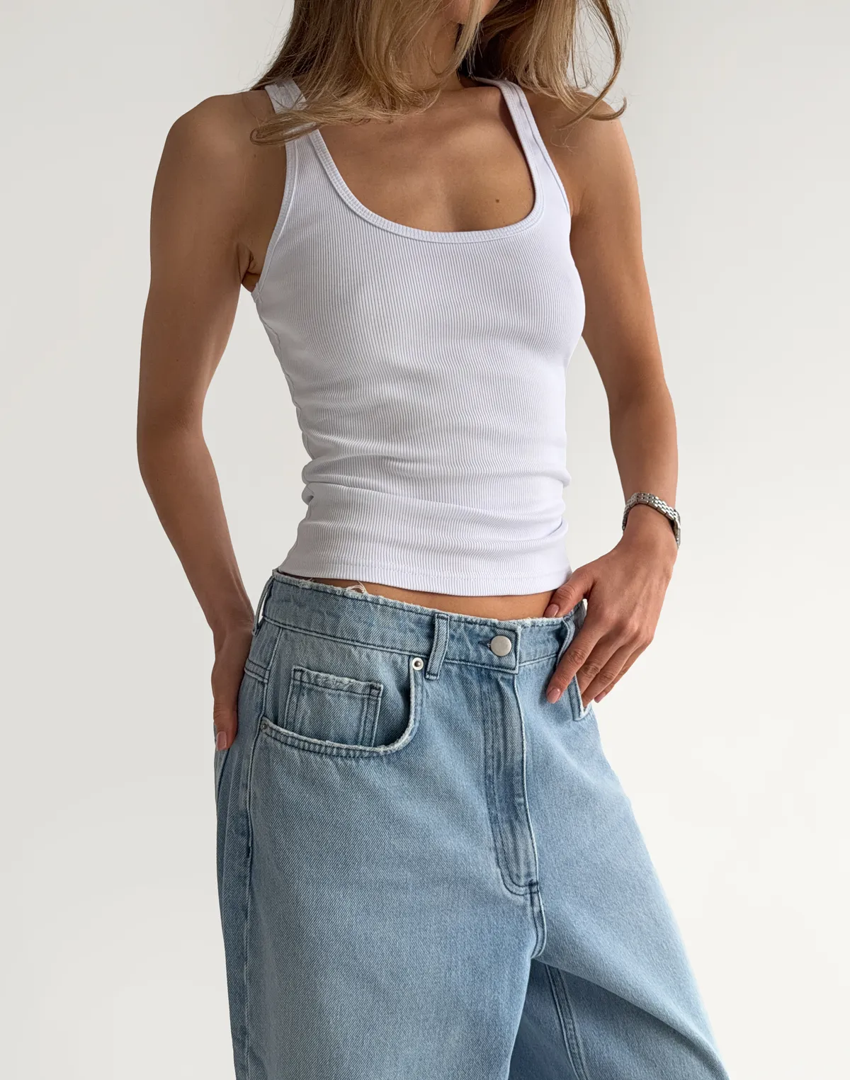 Майка в рубчик класична, біла - Фото 1