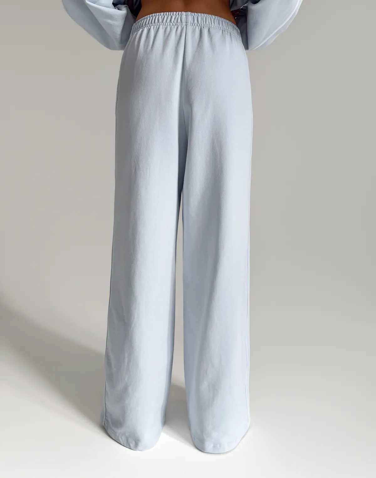 Штани весняні жіночі з кантом, блакитні - Фото 2