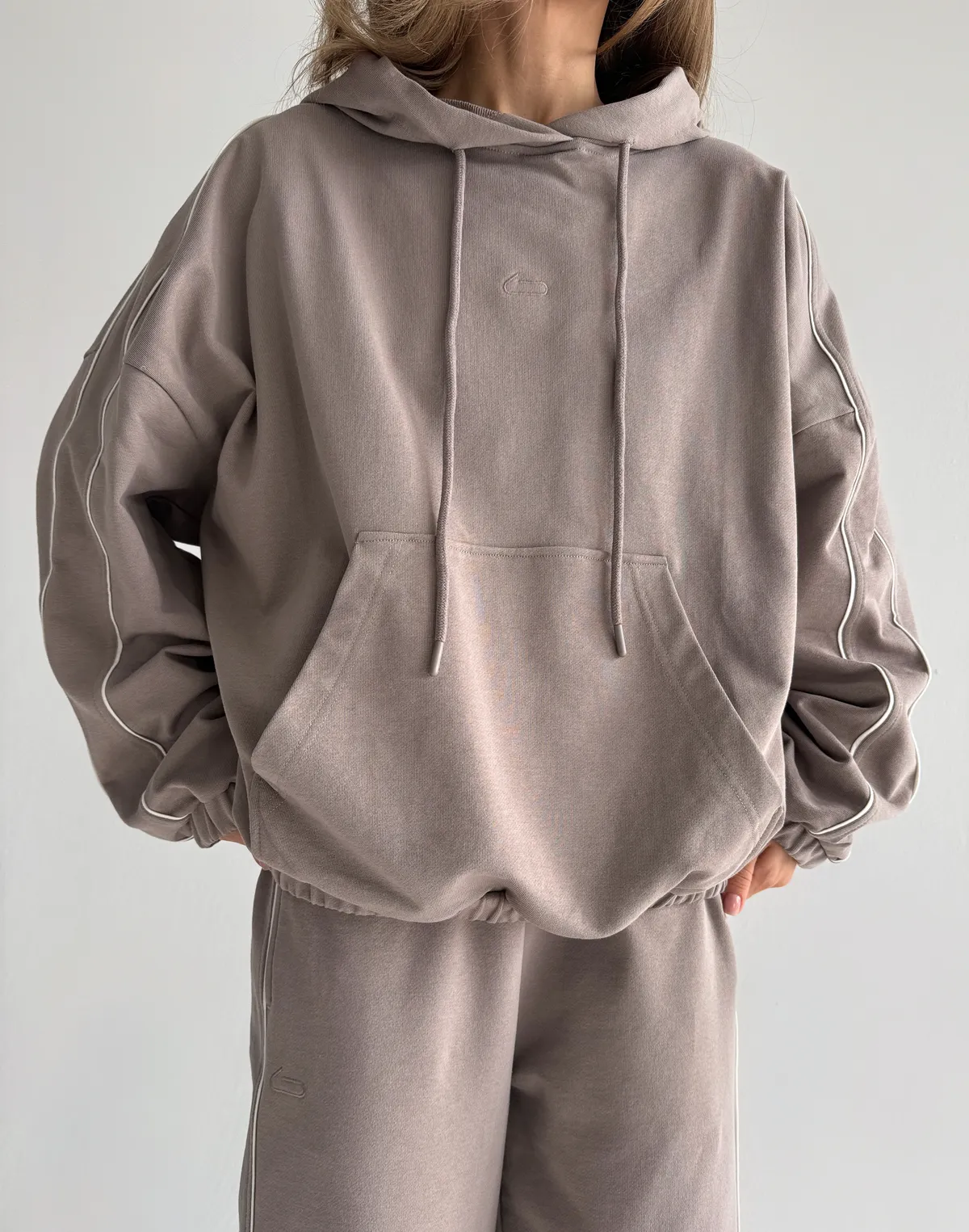 Худі весняний з кантом жіночий, світло-кавовий - Фото 1