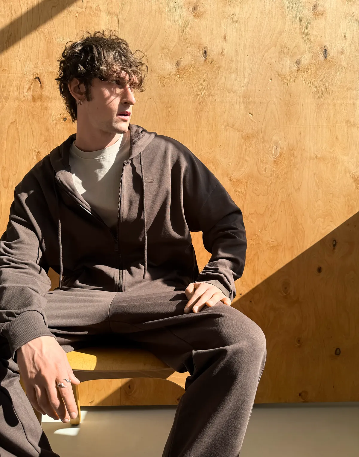 Комплект чоловічій весняний зіпер з капюшоном та джогери базові, шоколад - Фото 3