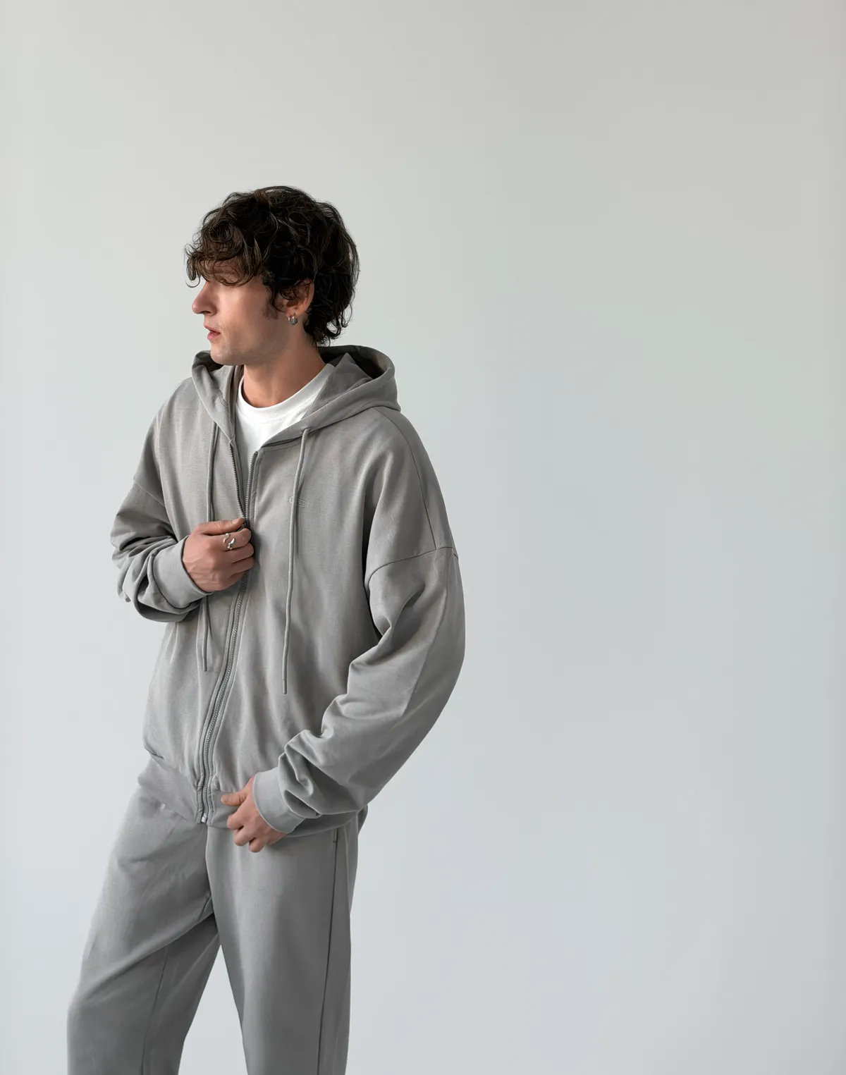 Зіпер чоловічий весняний з капюшоном, нейтральний сірий - Фото 8