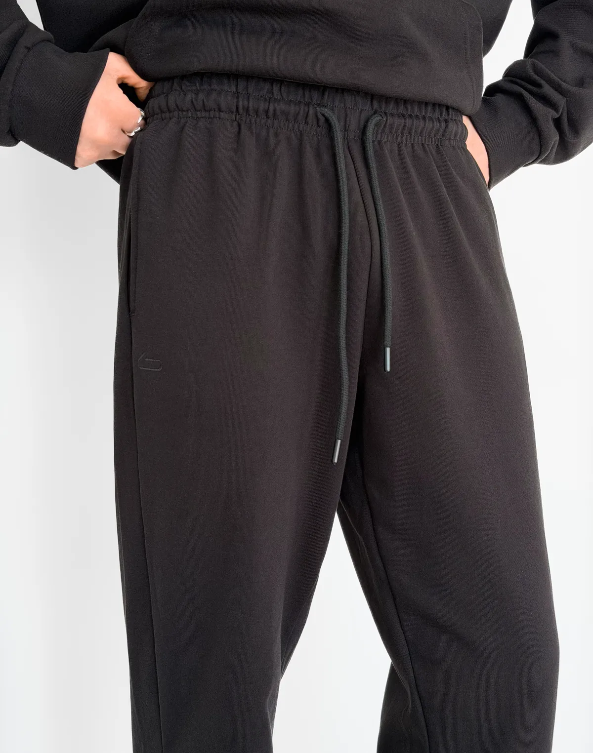 Штани джогери весняні чоловічі базові, чорні - Фото 7