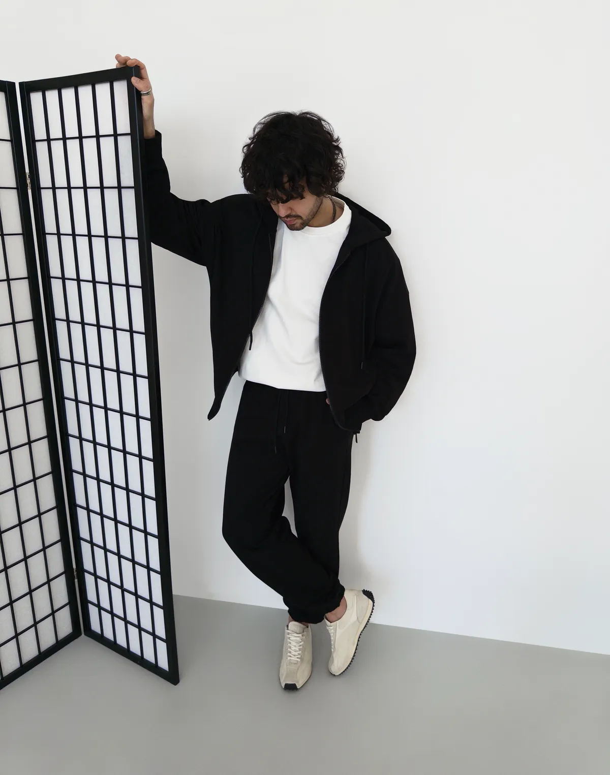 Комплект чоловічій весняний зіпер з капюшоном та джогери базові, чорні - Фото 7