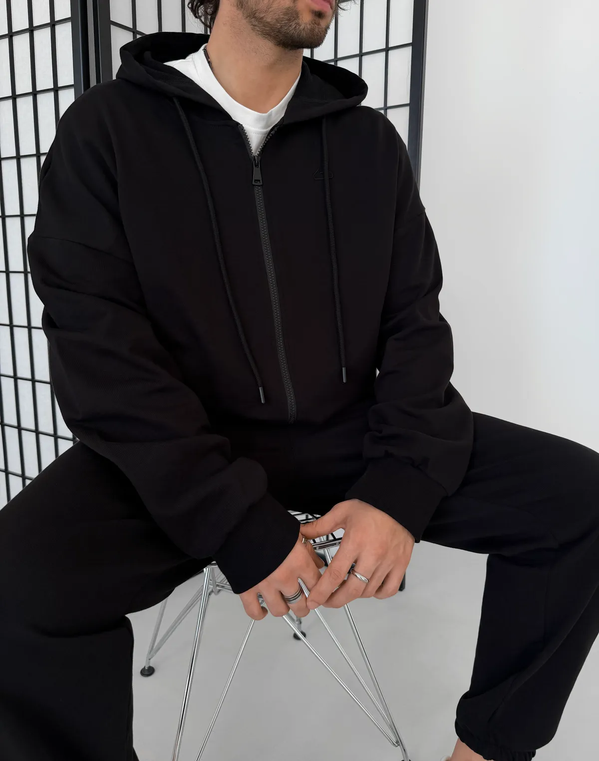 Комплект чоловічій весняний зіпер з капюшоном та джогери базові, чорні - Фото 4