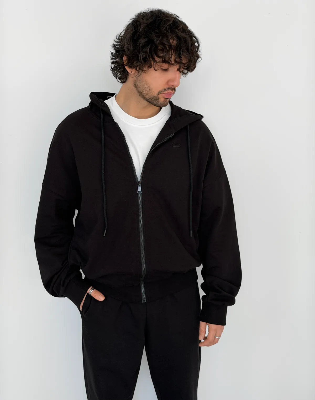 Зіпер чоловічий весняний з капюшоном, чорний - Фото 7