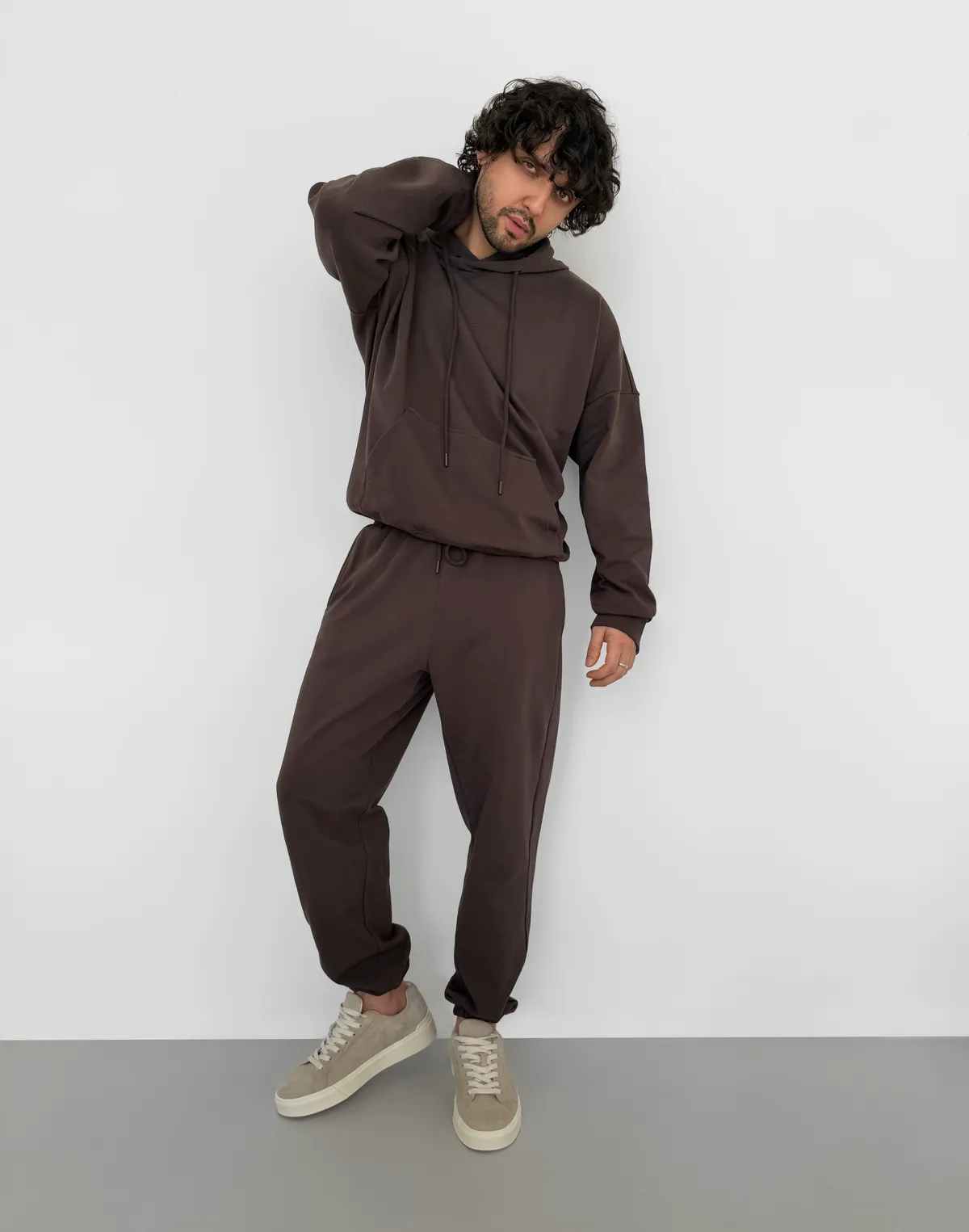 Комплект чоловічій весняний худі з капюшоном та джогери базові, шоколад - Фото 8